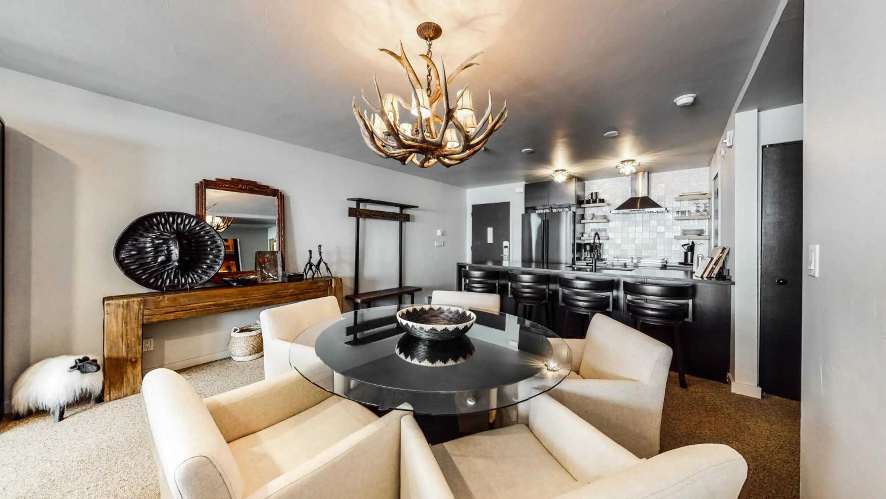 Dining area in Villas at Snowmass CLub