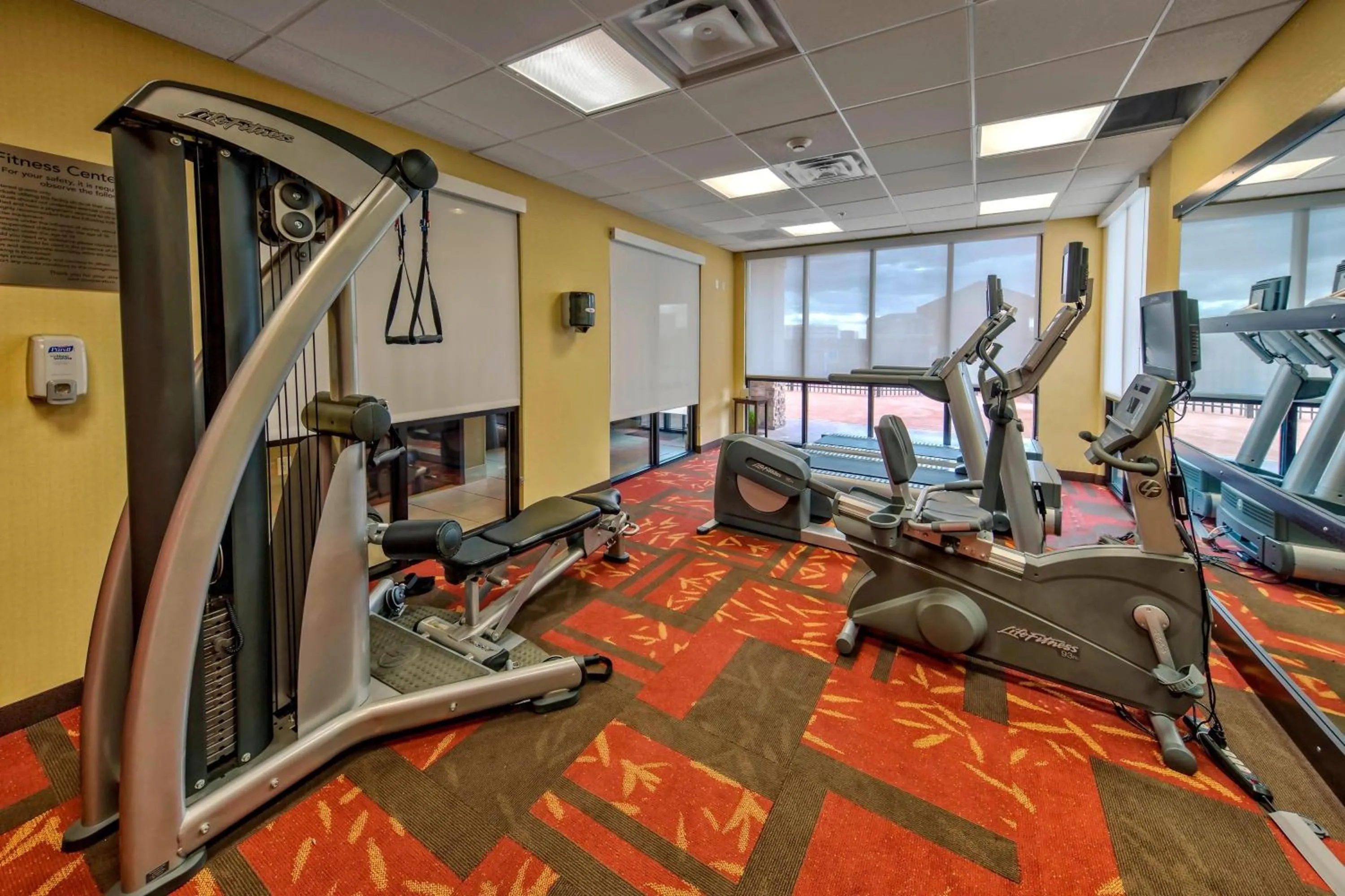Fitness centre/facilities in Courtyard by Marriott Midland