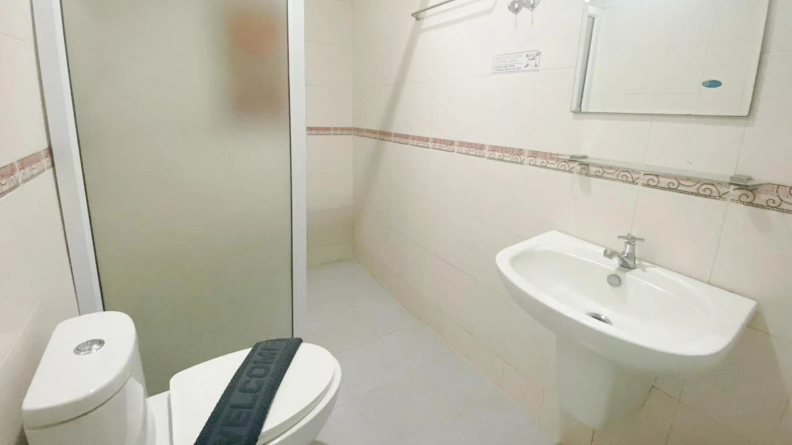 Shower in Lake Terrace Resort