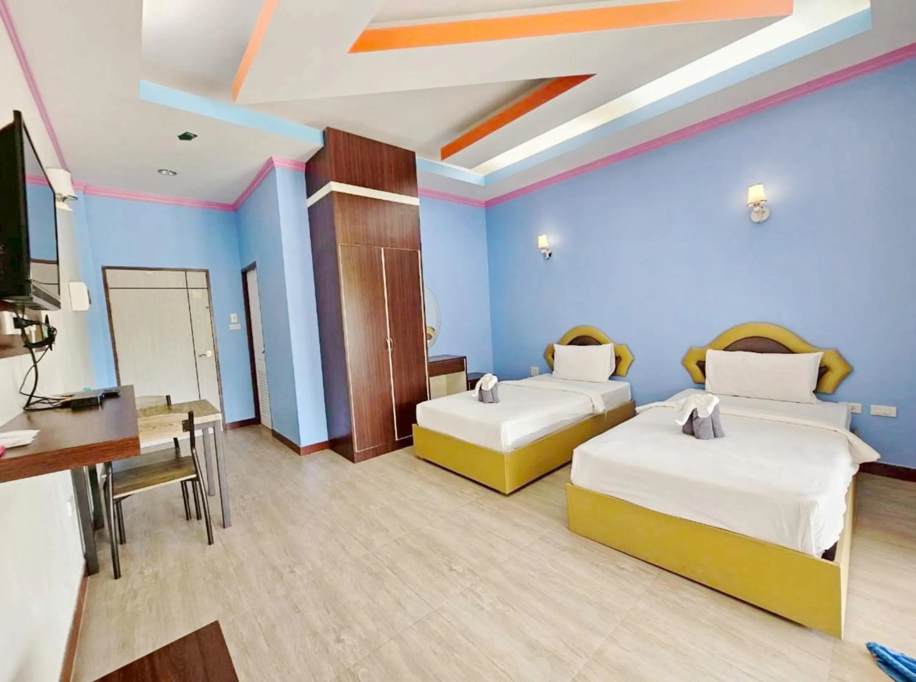 Bed in Lake Terrace Resort