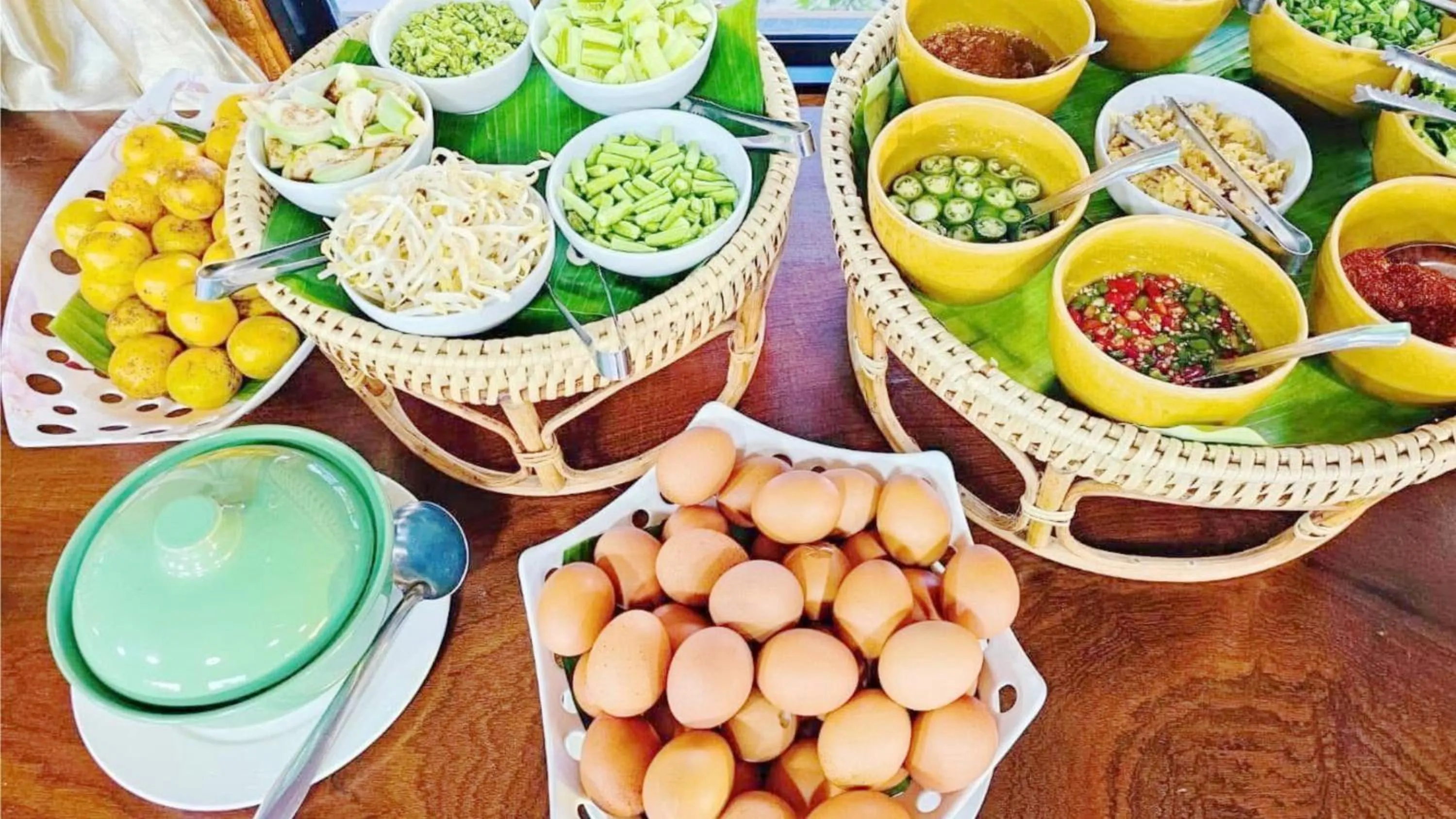 Food in Lake Terrace Resort