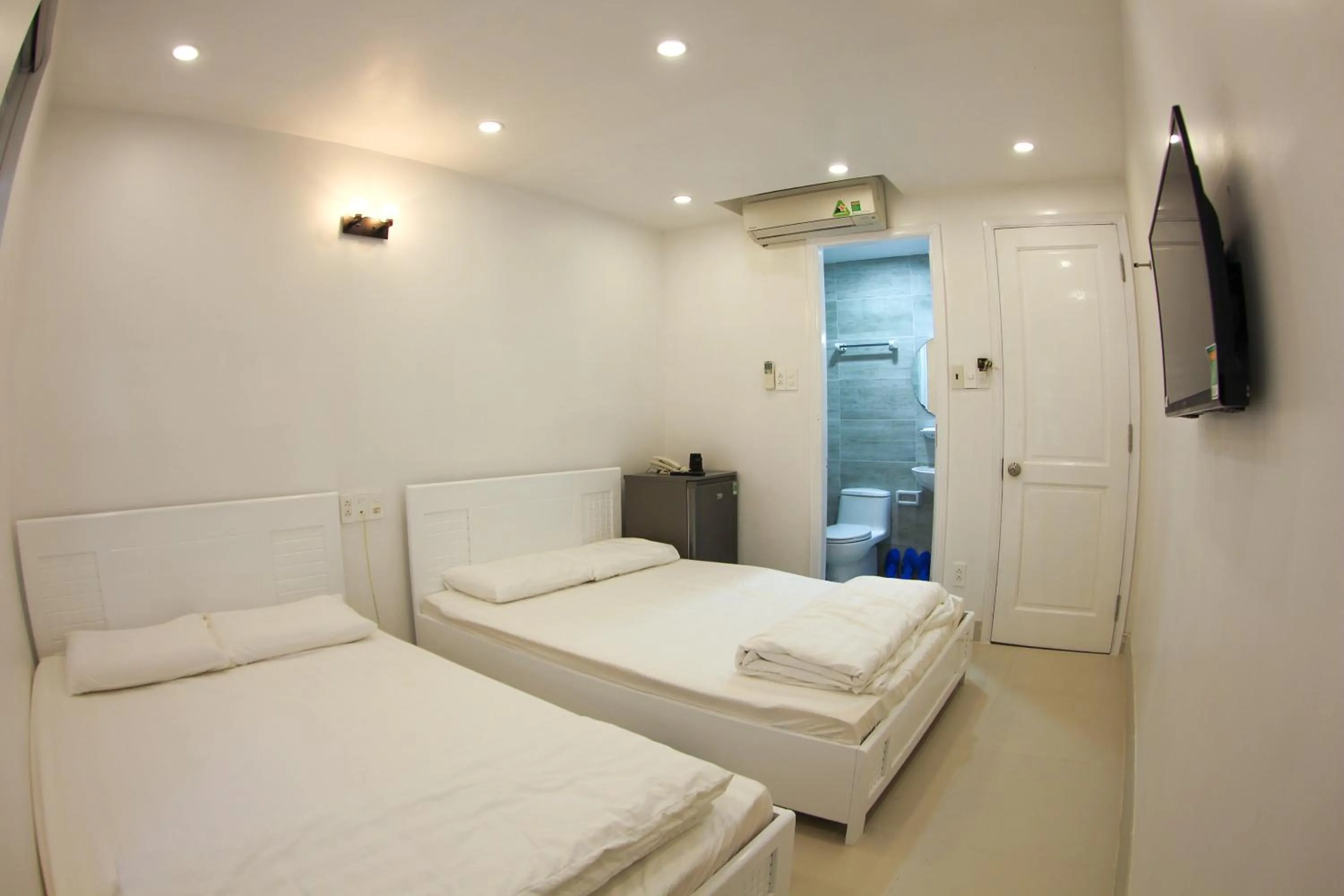 Bed in Full House Hostel