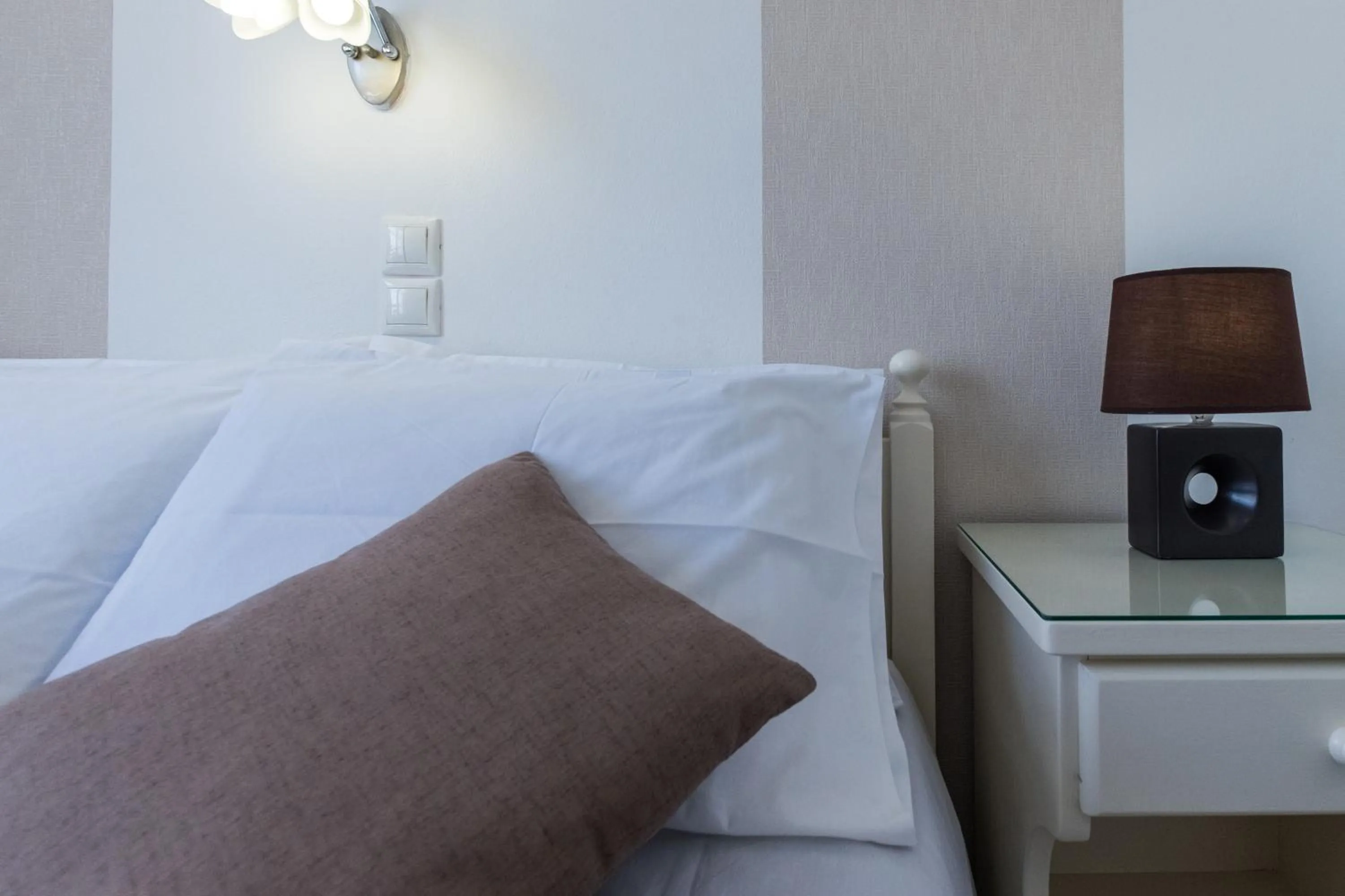 Bed in Joseph Studios