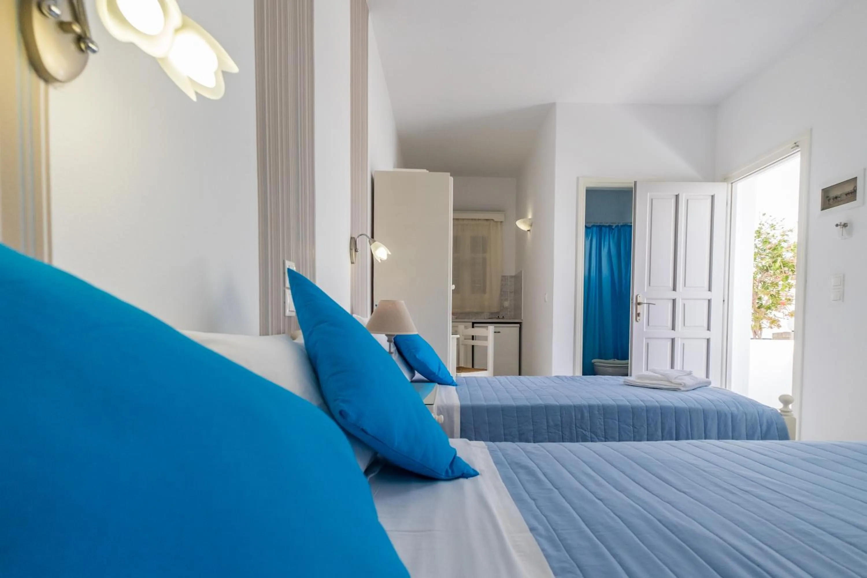 Bed in Joseph Studios