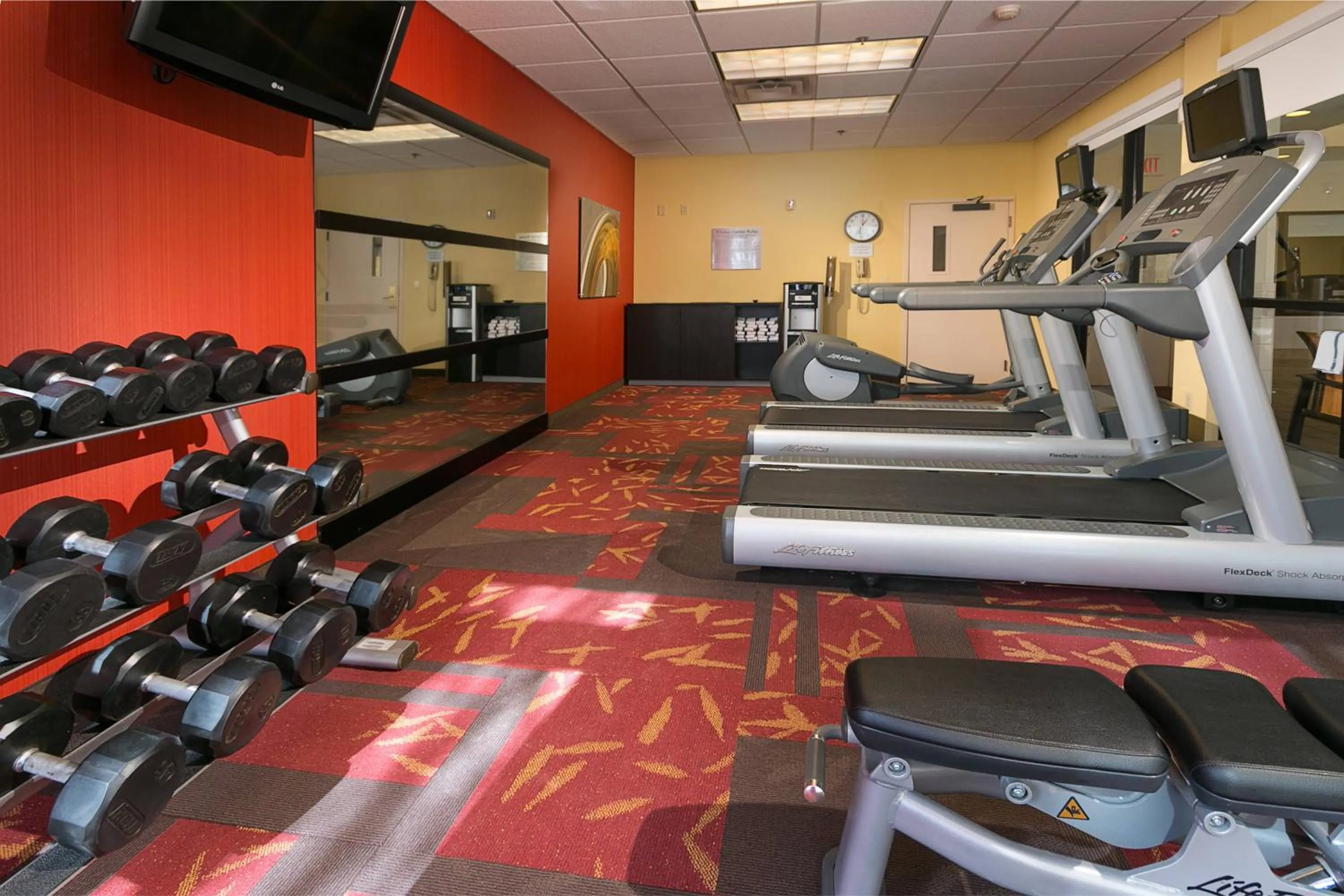 Fitness centre/facilities in Courtyard Kansas City East/Blue Springs