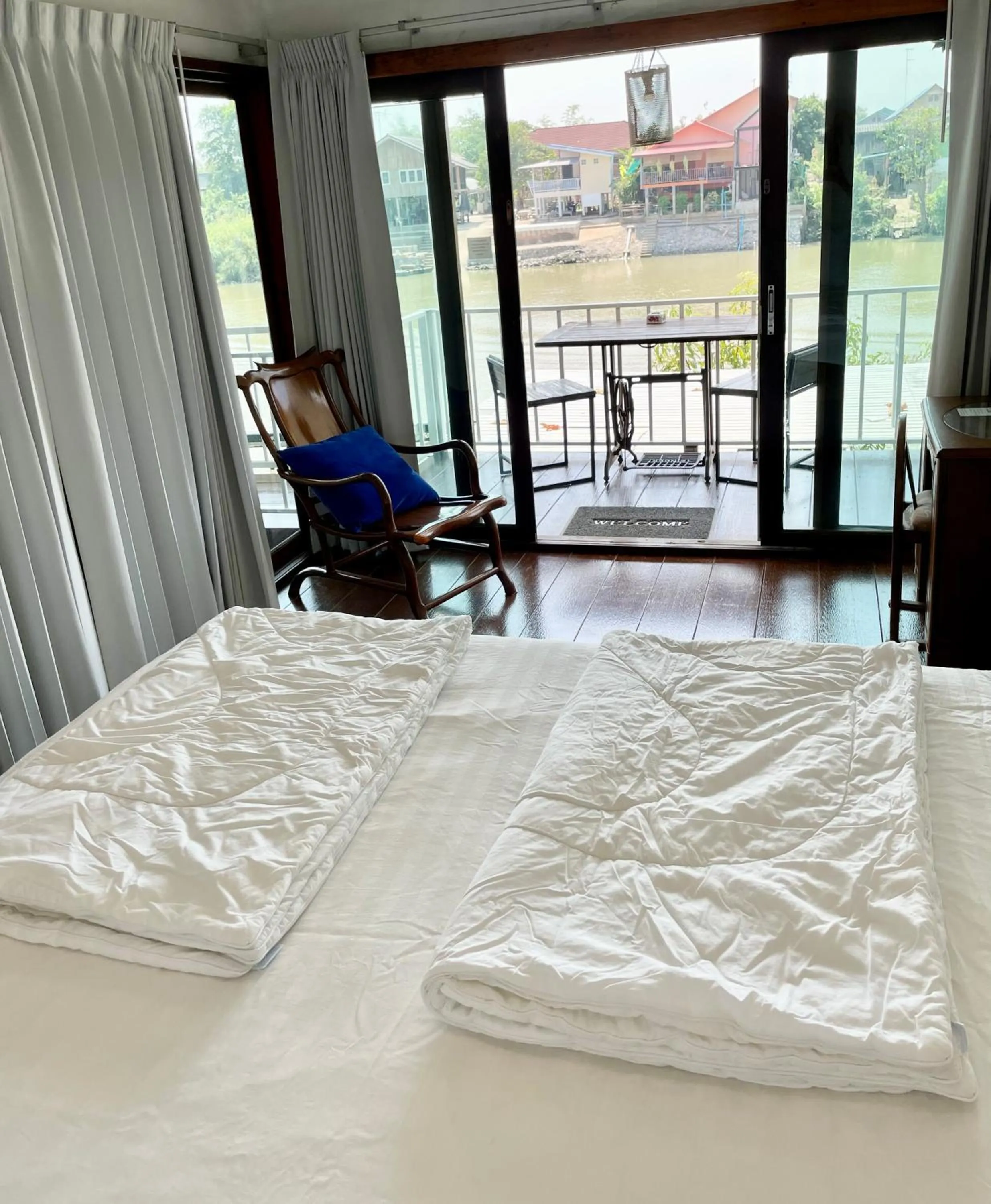 Bed in Baan Keang Chon Ayutthaya บ้านเคียงชล อยุธยา