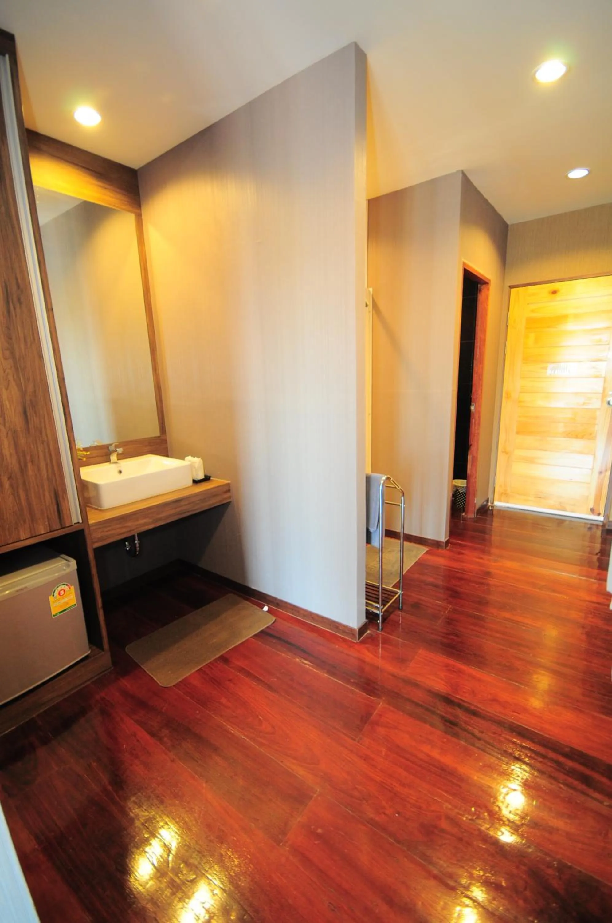 Bathroom, Bed in Baan Keang Chon Ayutthaya บ้านเคียงชล อยุธยา