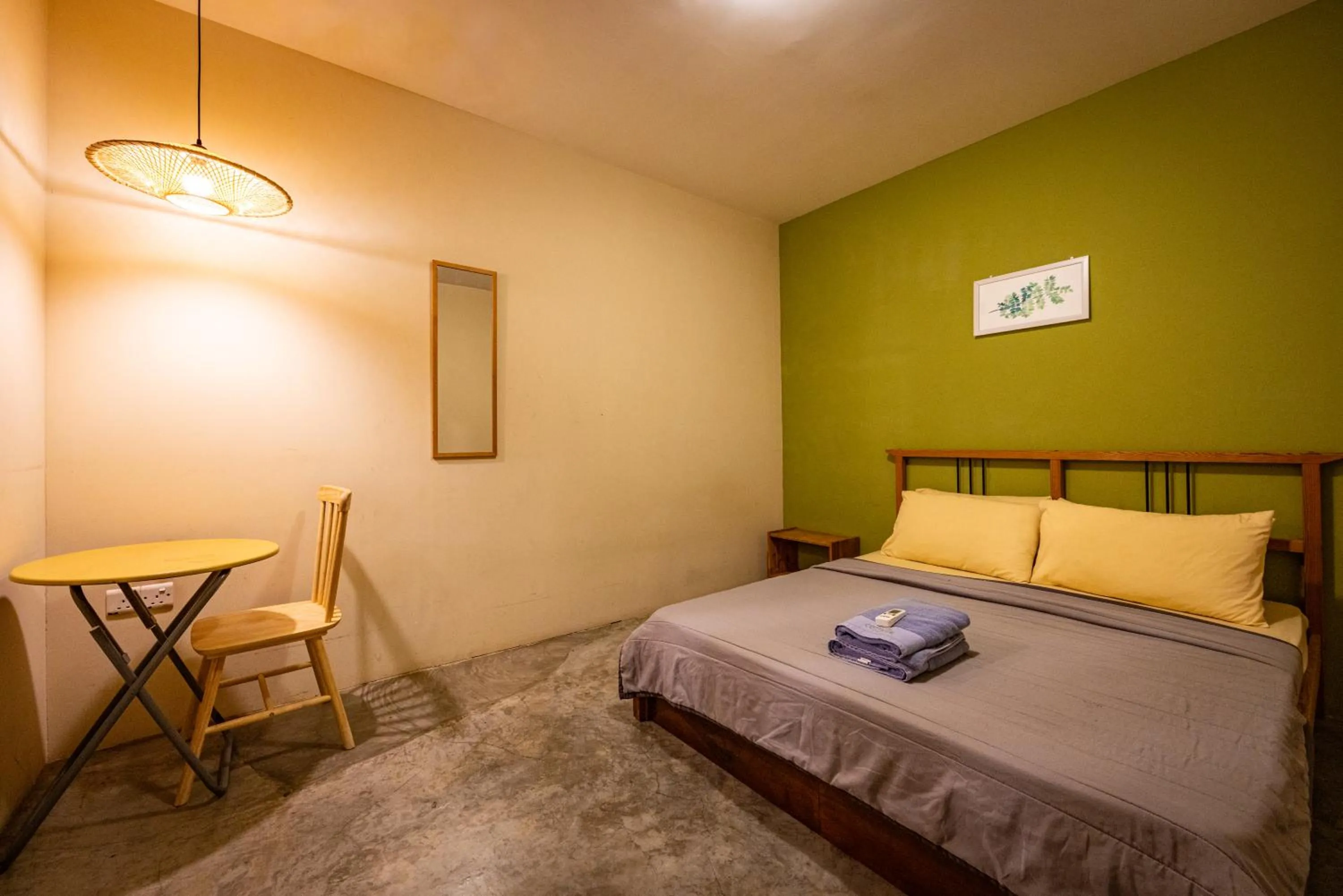 Standard Double Room with Shared Bathroom in The Cottage Stay - self check-in