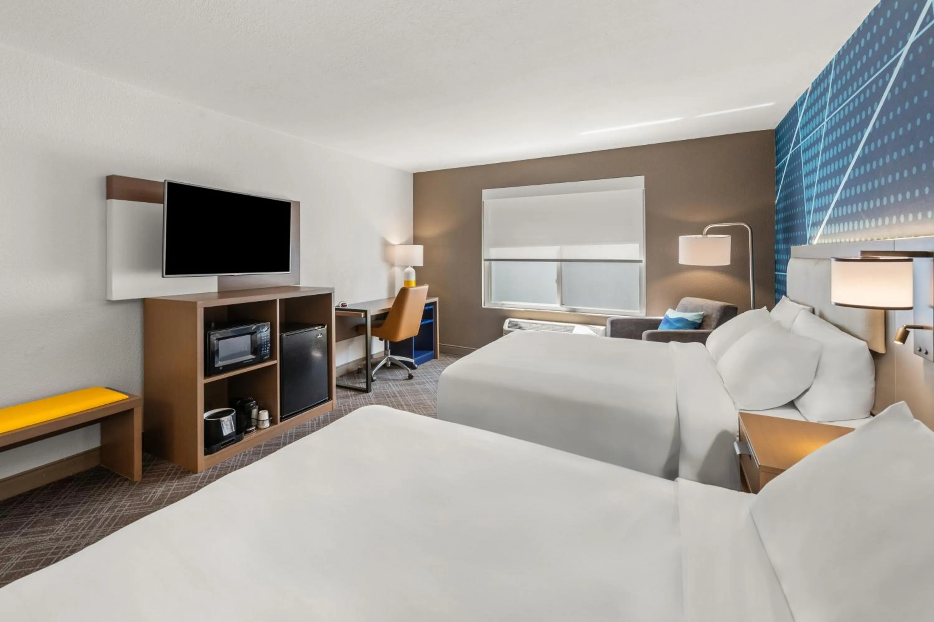 Bedroom, Bed in Comfort Inn & Suites Olathe - Kansas City