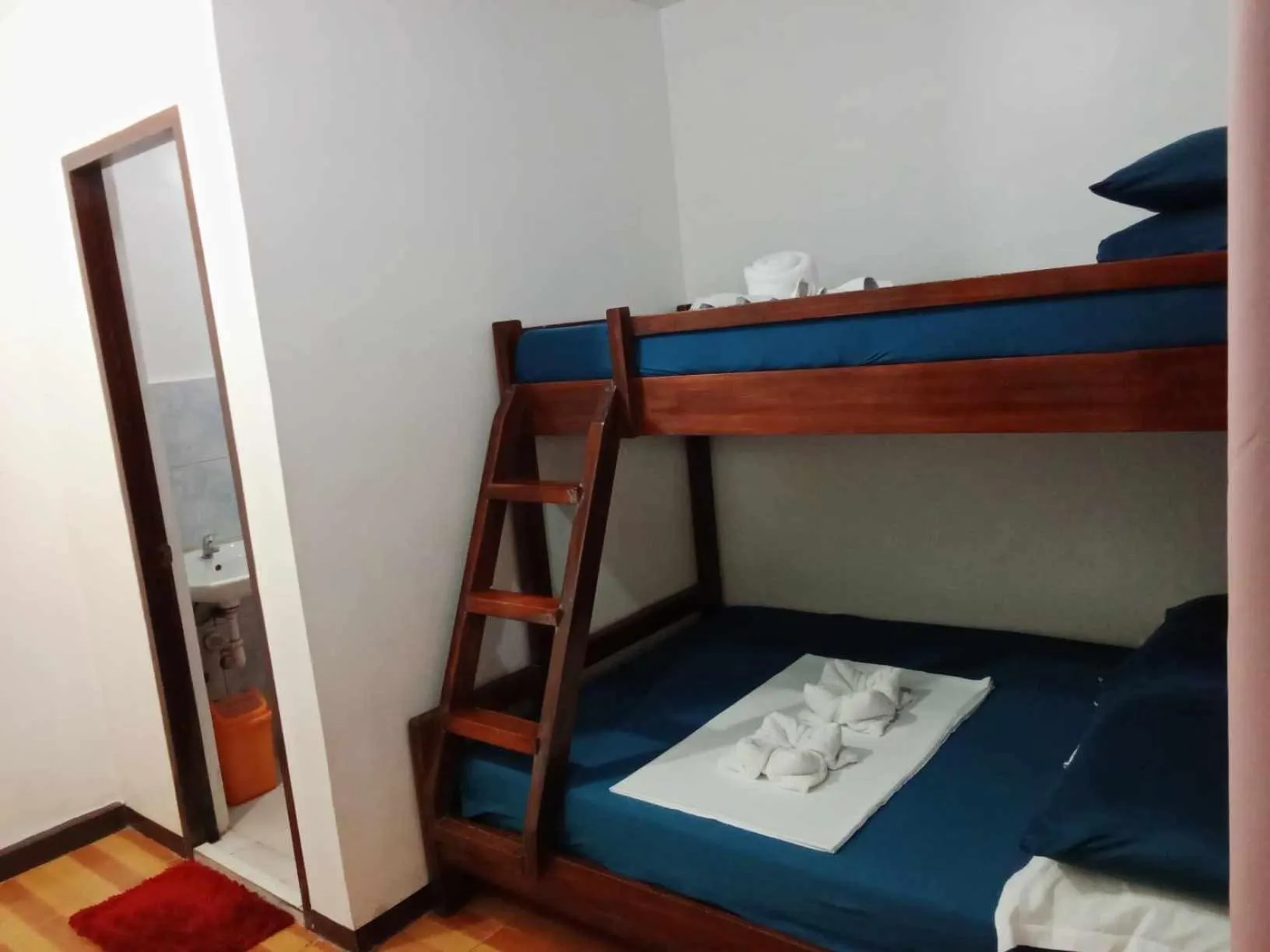 Bed in Jvhaven Pension