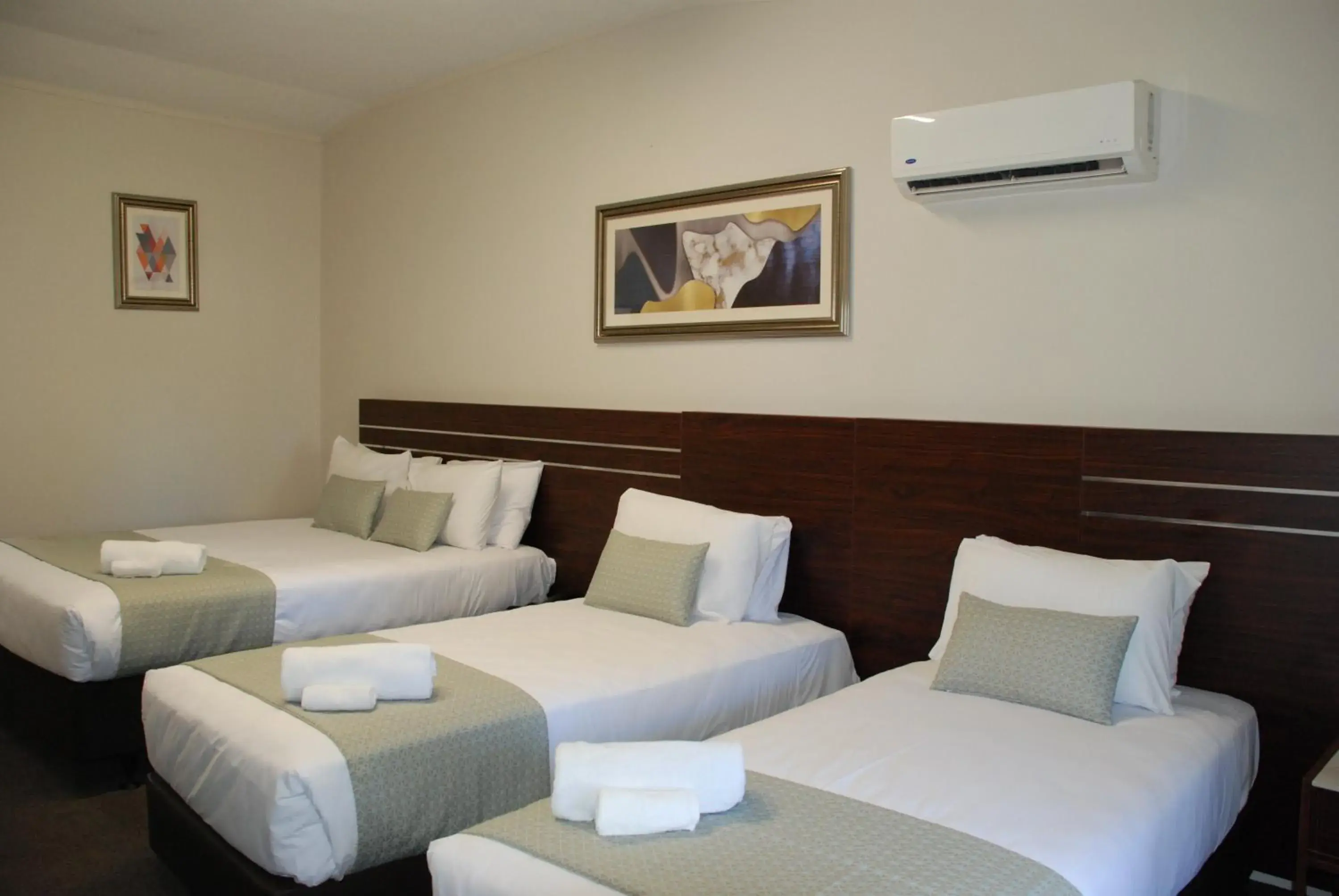 Family Room in Auckland Airport Kiwi Motel Family Room in Auckland Airport Kiwi Motel