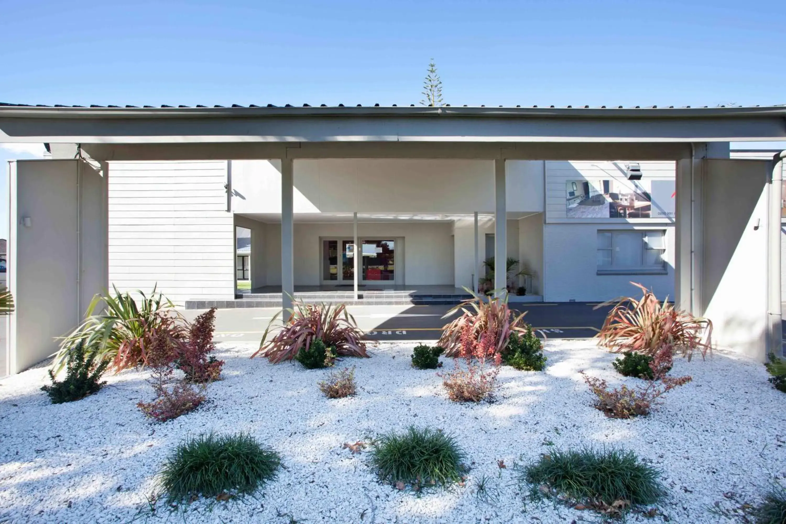 Facade/entrance in Auckland Airport Kiwi Motel Facade/entrance in Auckland Airport Kiwi Motel