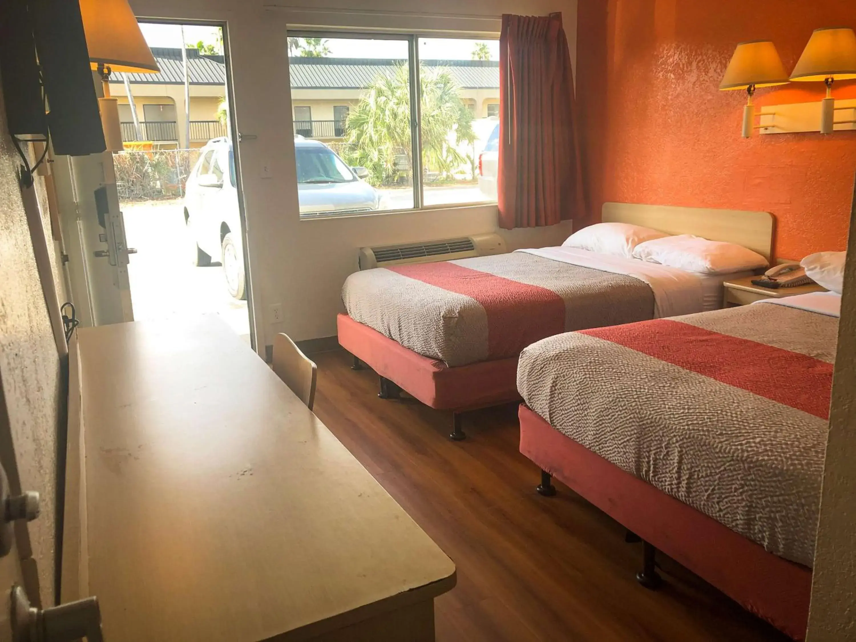 Photo of the whole room, Bed in Motel 6-Jacksonville, FL - Orange Park Photo of the whole room, Bed in Motel 6-Jacksonville, FL - Orange Park