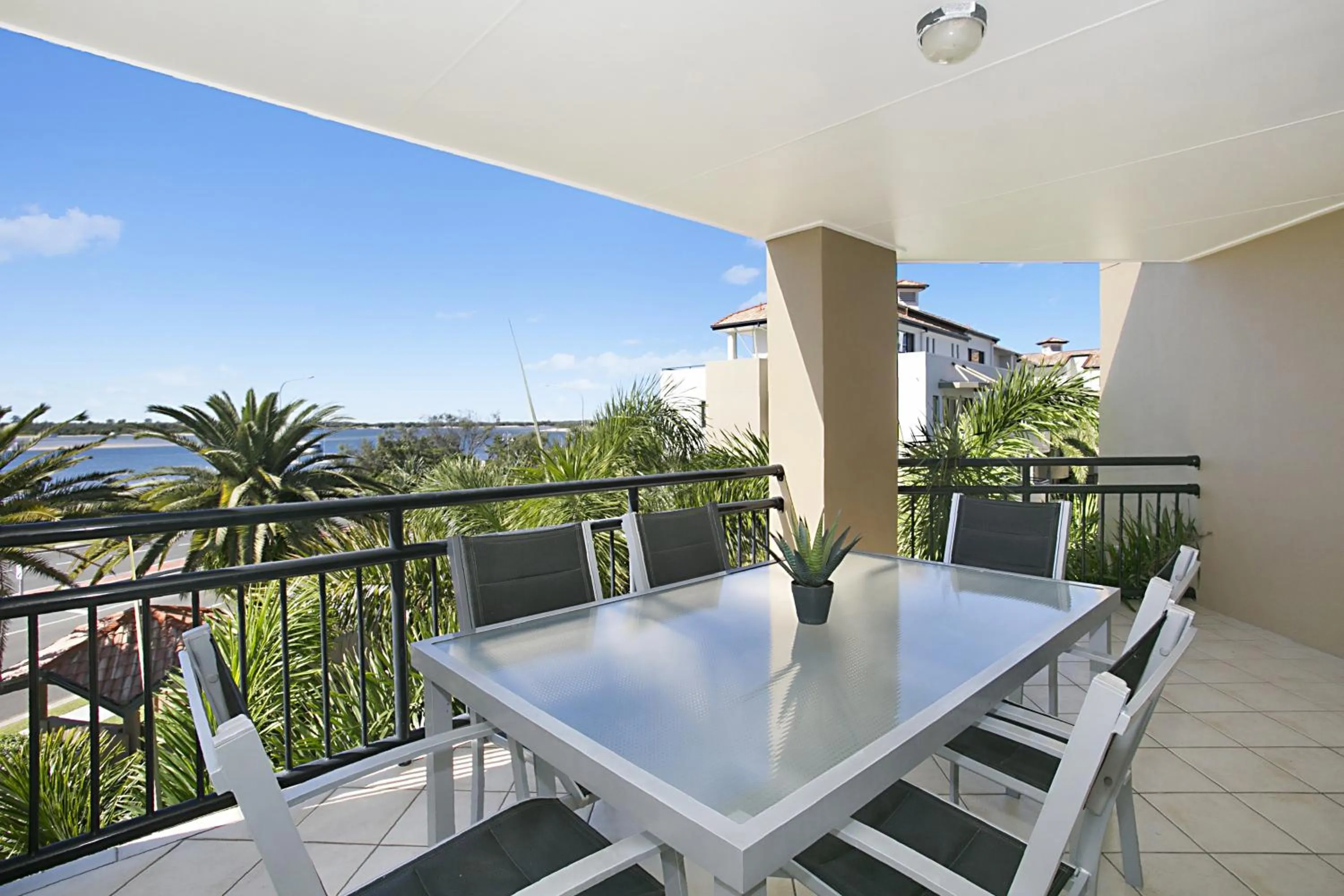Patio in Sandcastles On The Broadwater