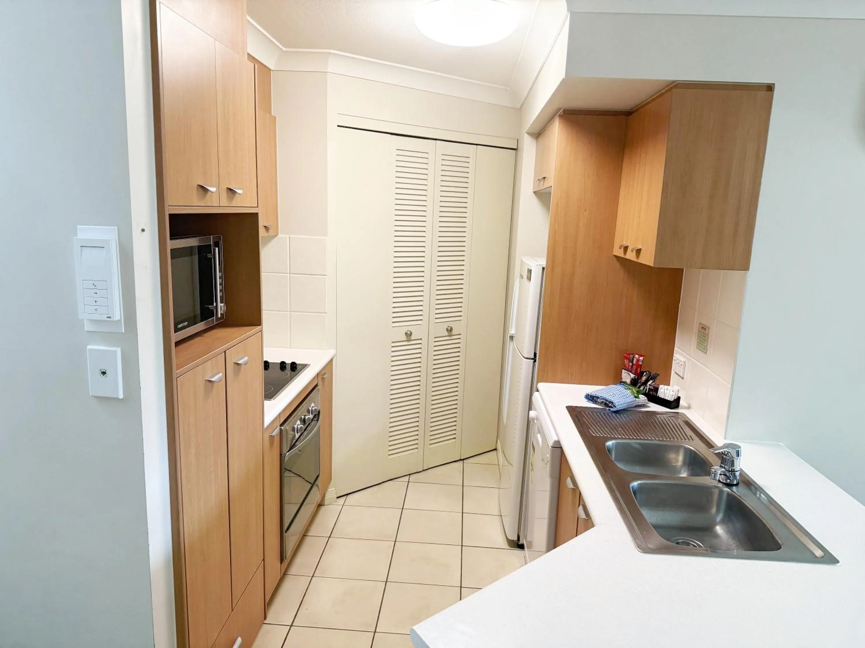 Kitchen or kitchenette in Sandcastles On The Broadwater