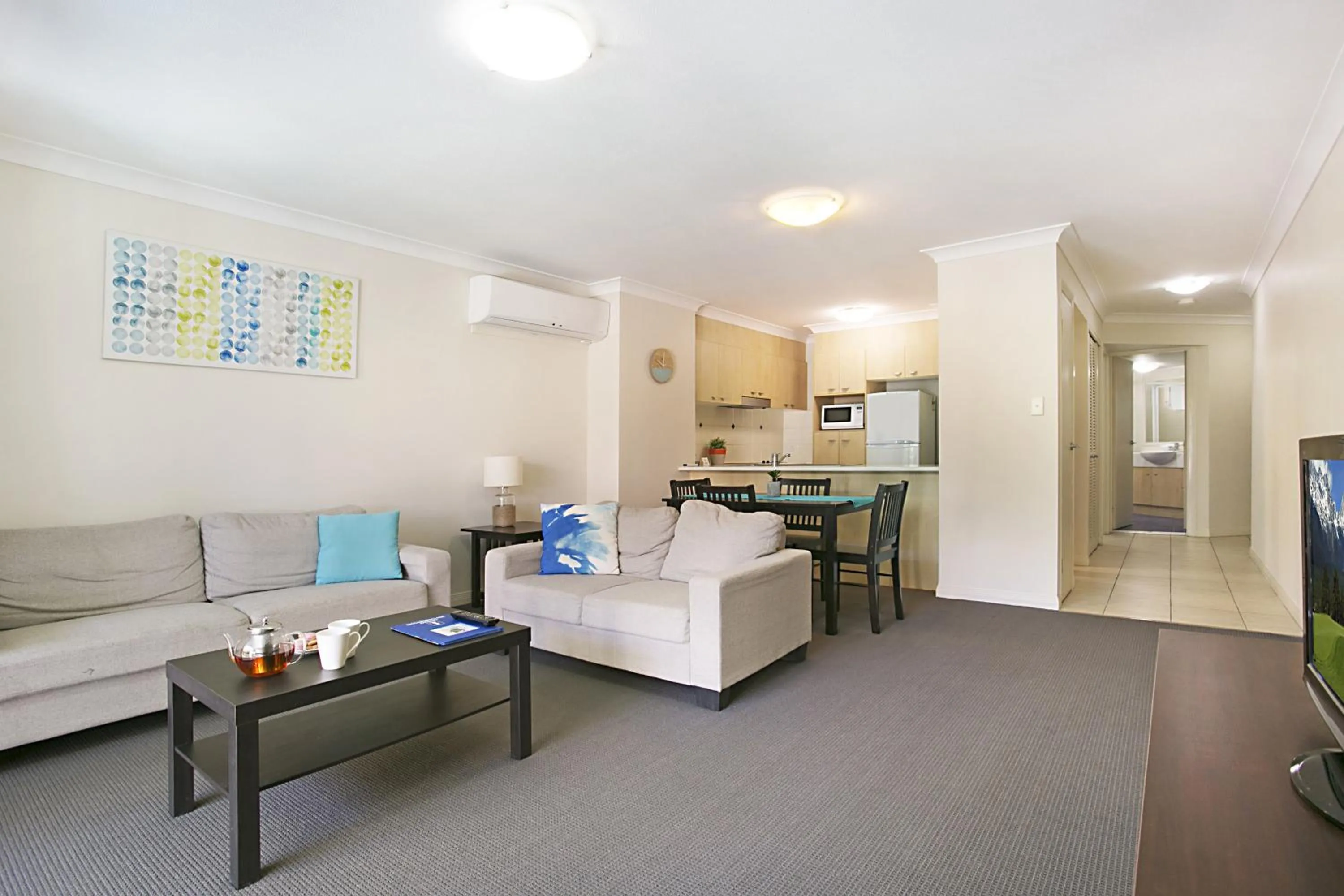 Coffee/tea facilities in Sandcastles On The Broadwater