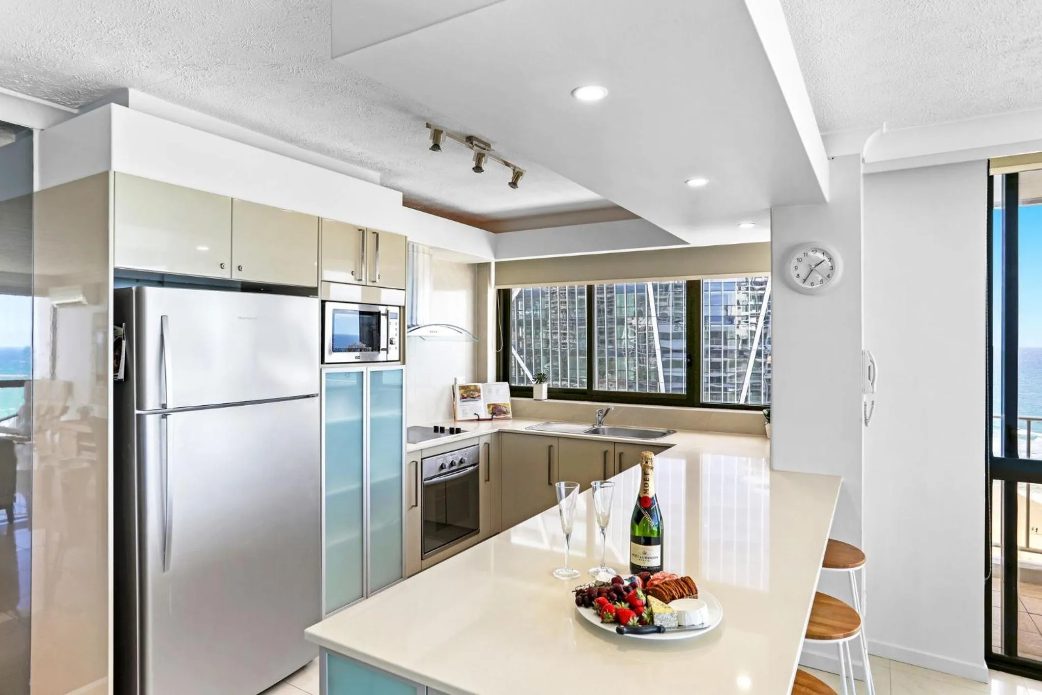 Kitchen or kitchenette in Breakers North Absolute Beachfront Apartments - Official