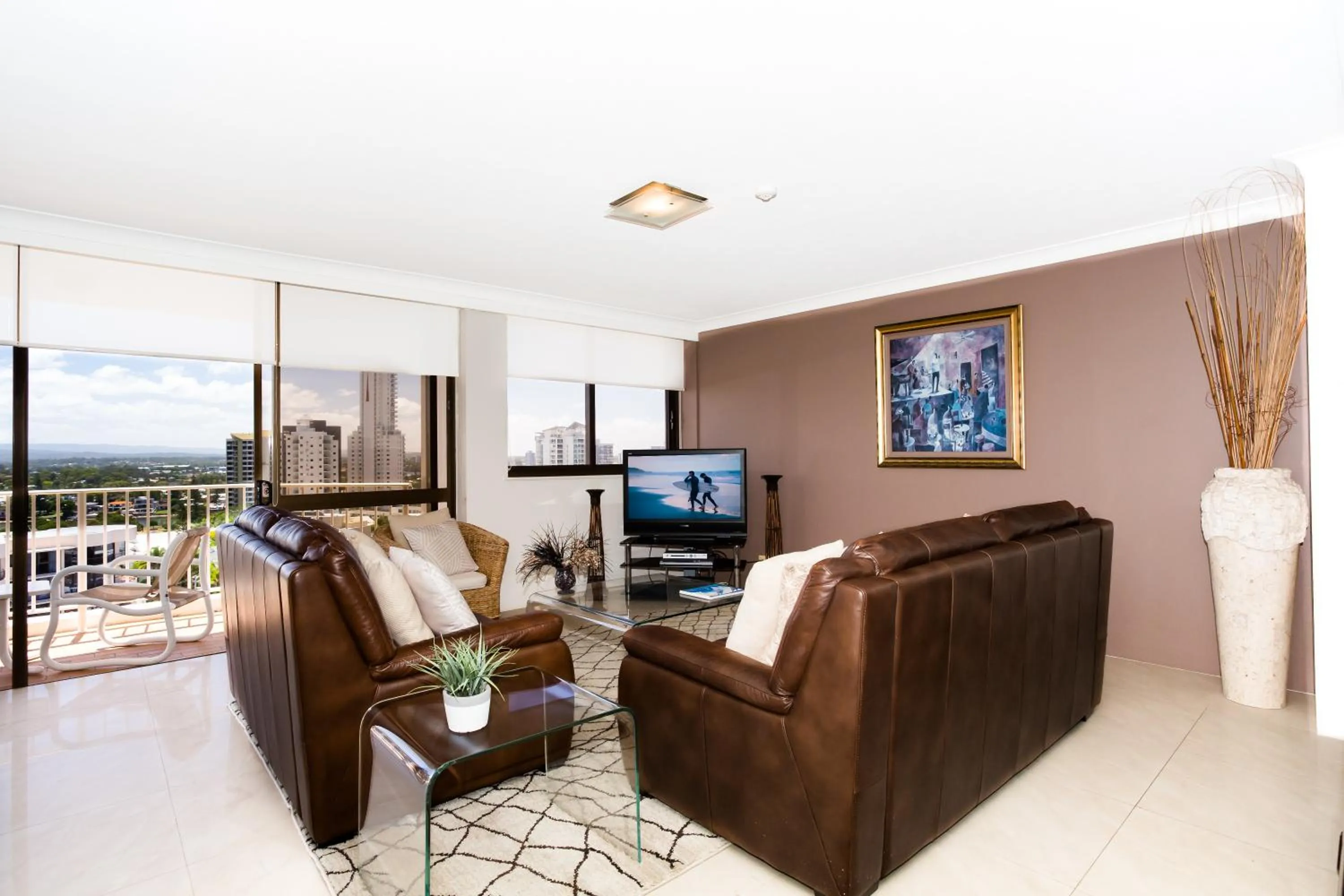 Living room in Breakers North Absolute Beachfront Apartments - Official