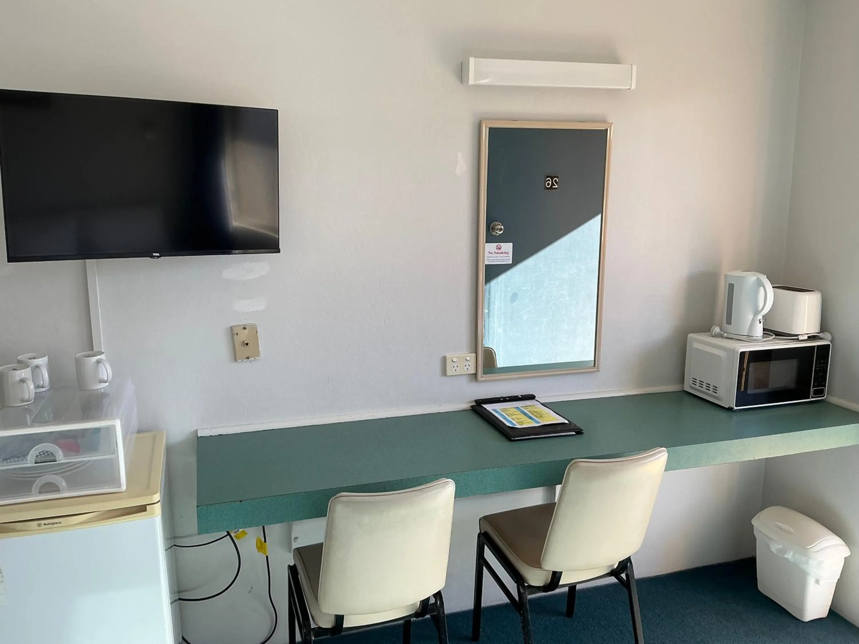 TV and multimedia in Bentleigh Motor Inn