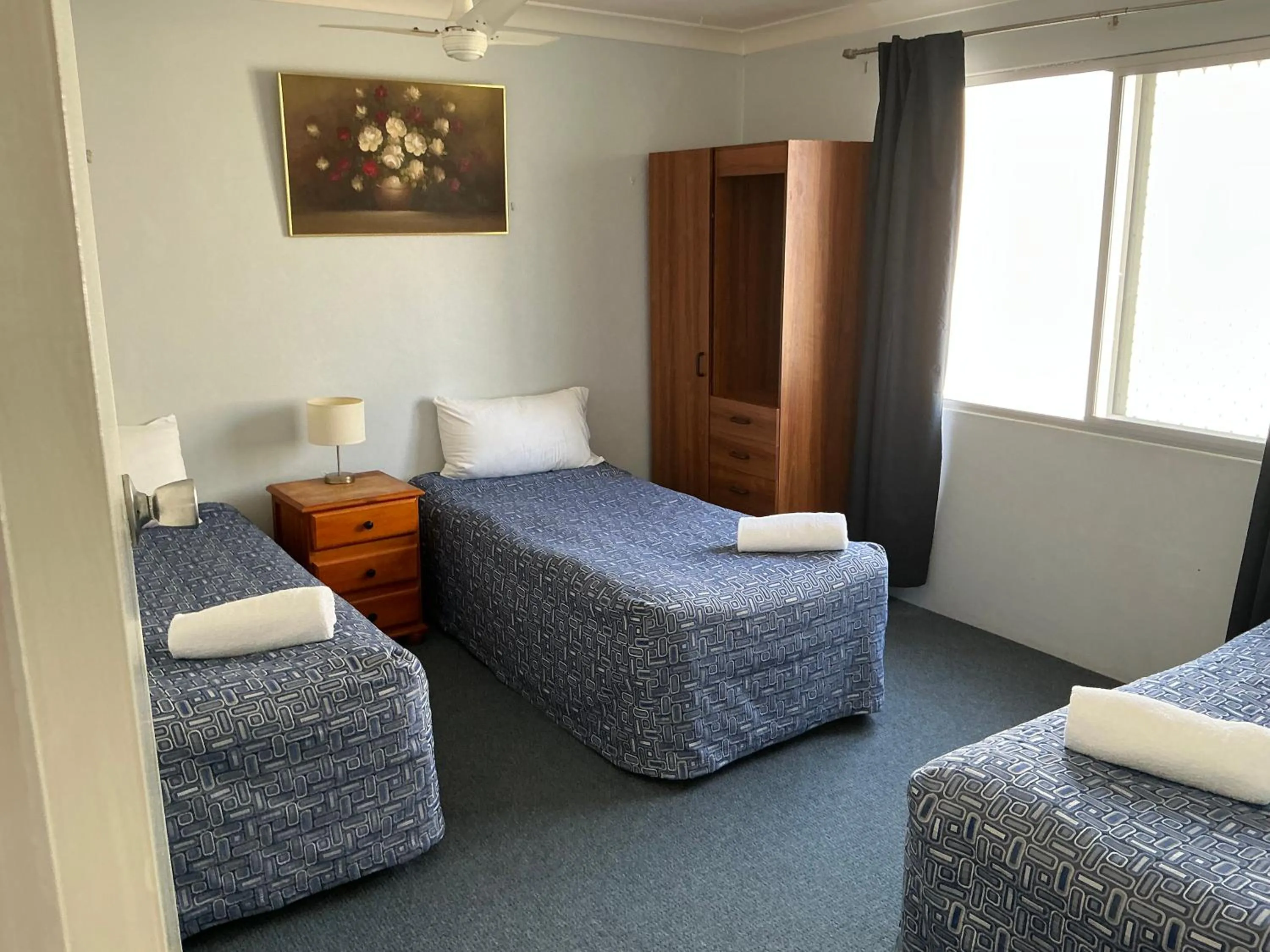 Bedroom, Bed in Bentleigh Motor Inn