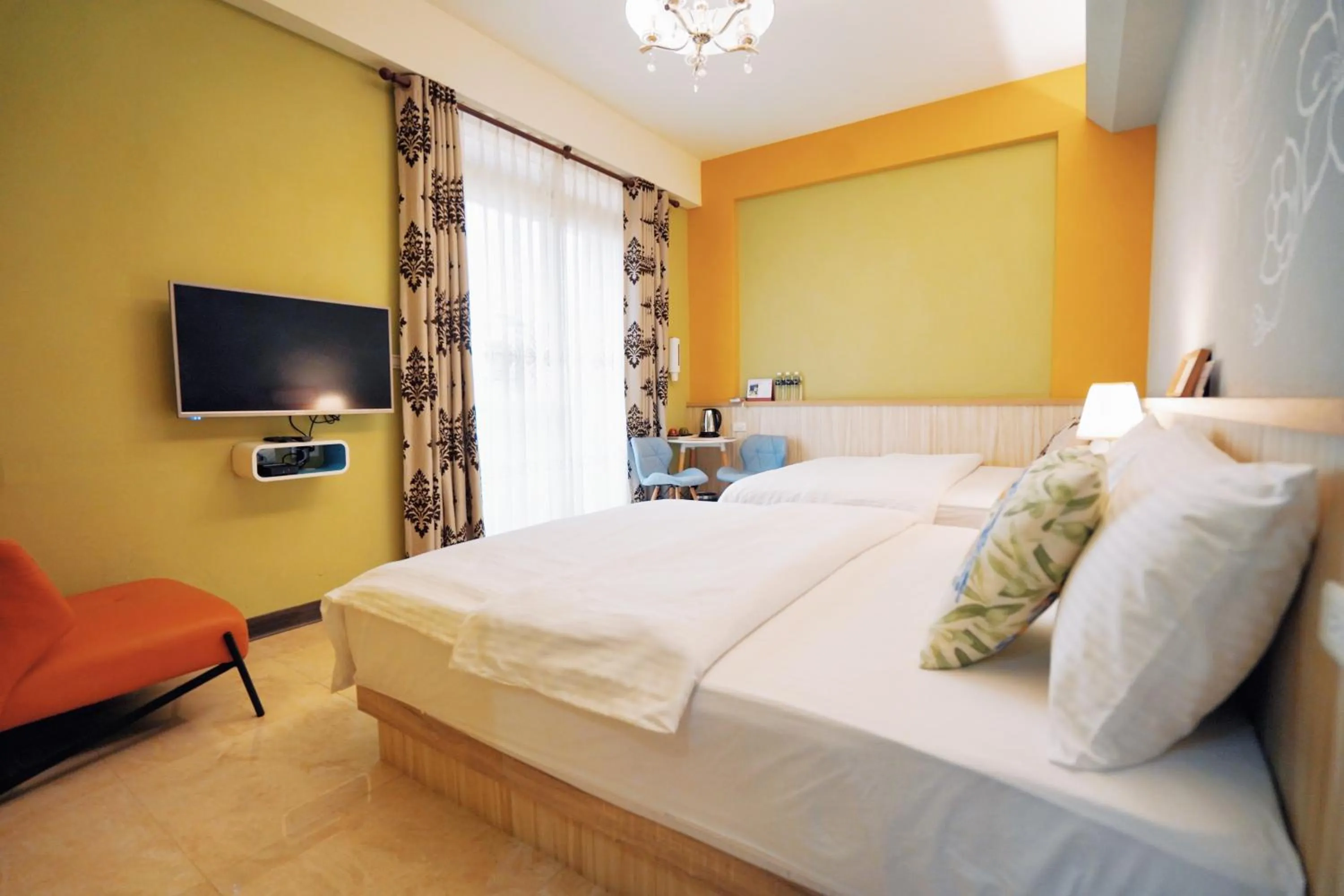 Bed in 夏之戀民宿 可包棟 近金城市區