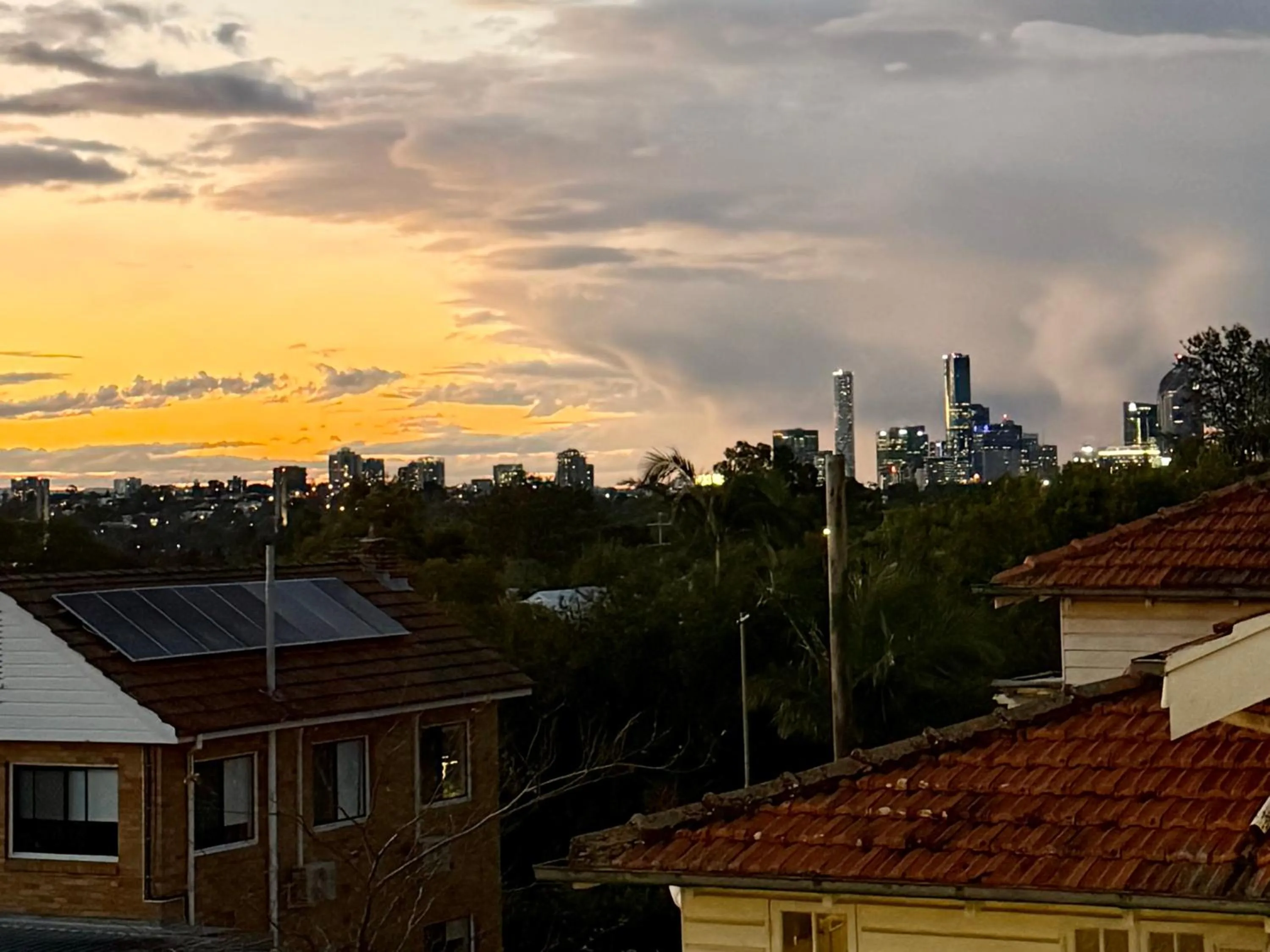 City view in Annerley Motor Inn