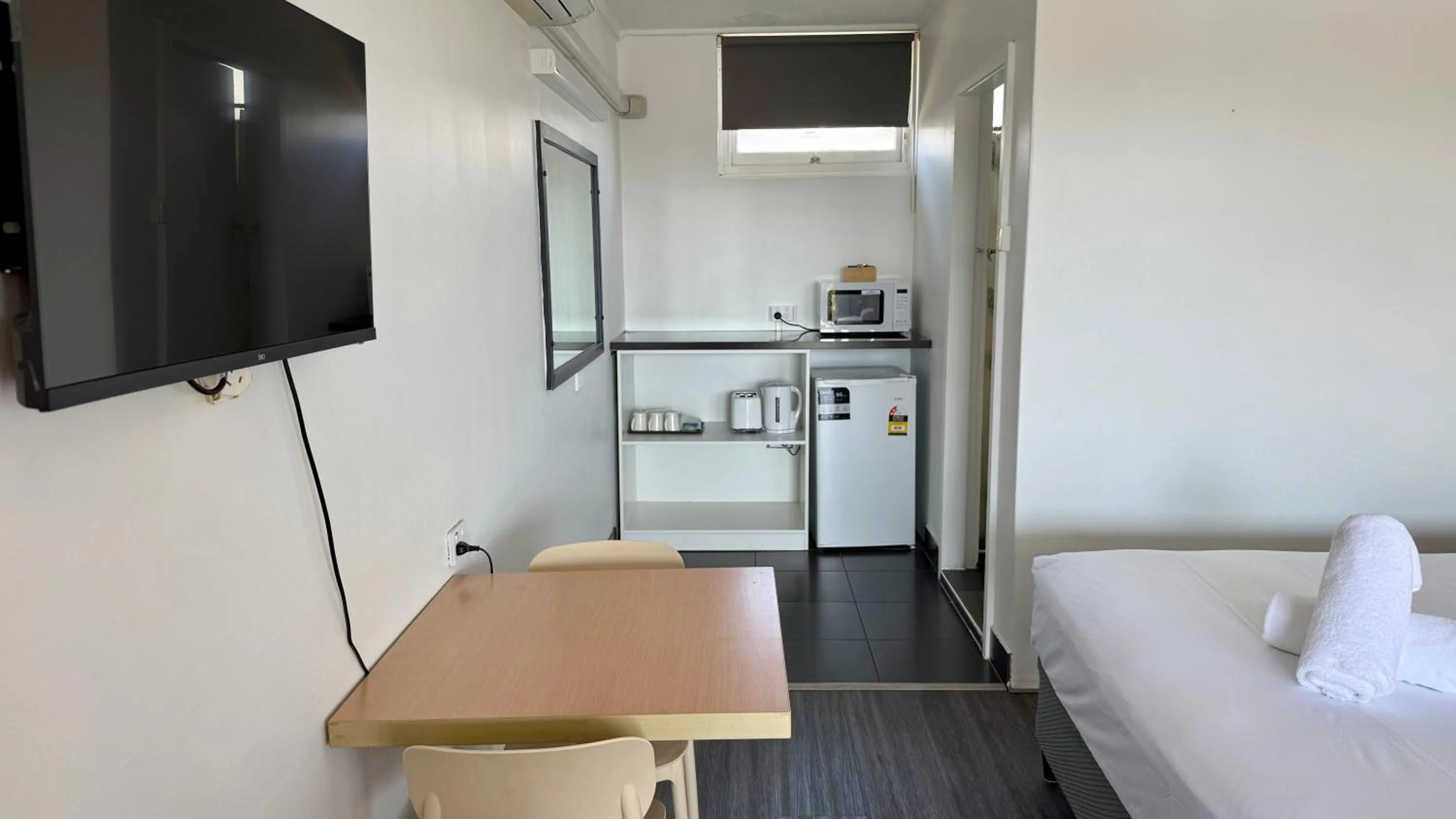 Bed in Annerley Motor Inn