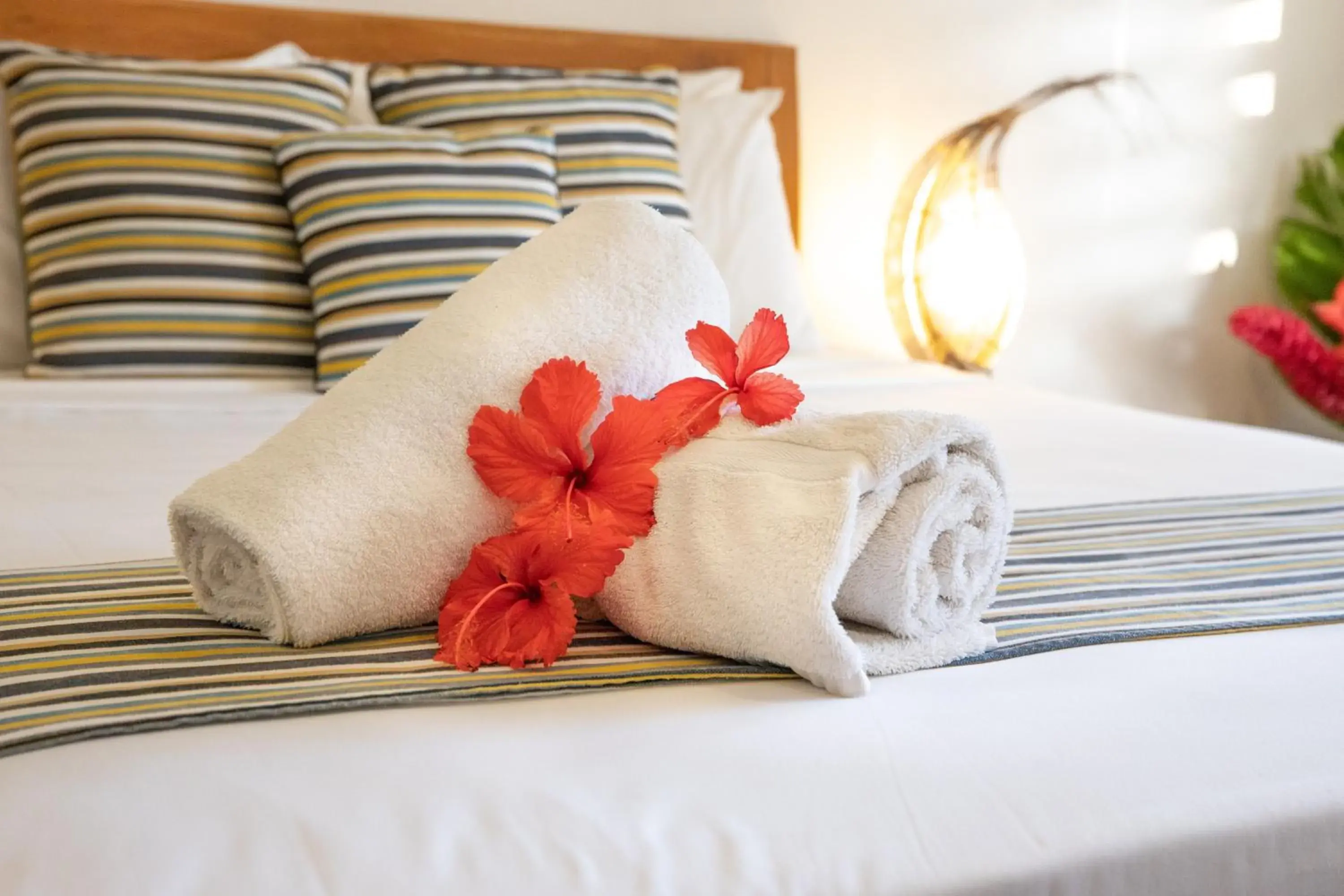 Bed in Tropicana Lagoon Apartments Bed in Tropicana Lagoon Apartments