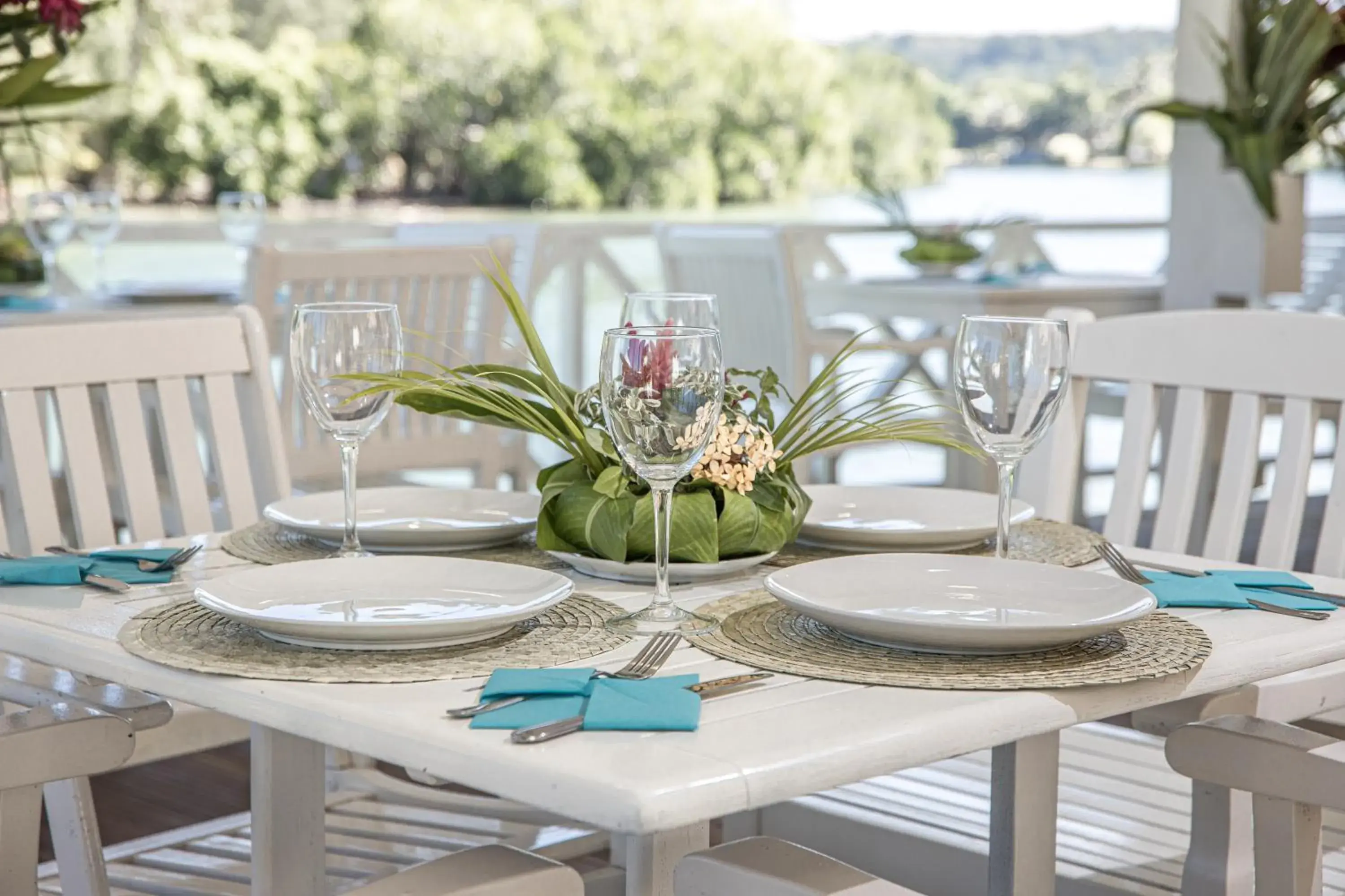 Restaurant/places to eat in Tropicana Lagoon Apartments Restaurant/places to eat in Tropicana Lagoon Apartments