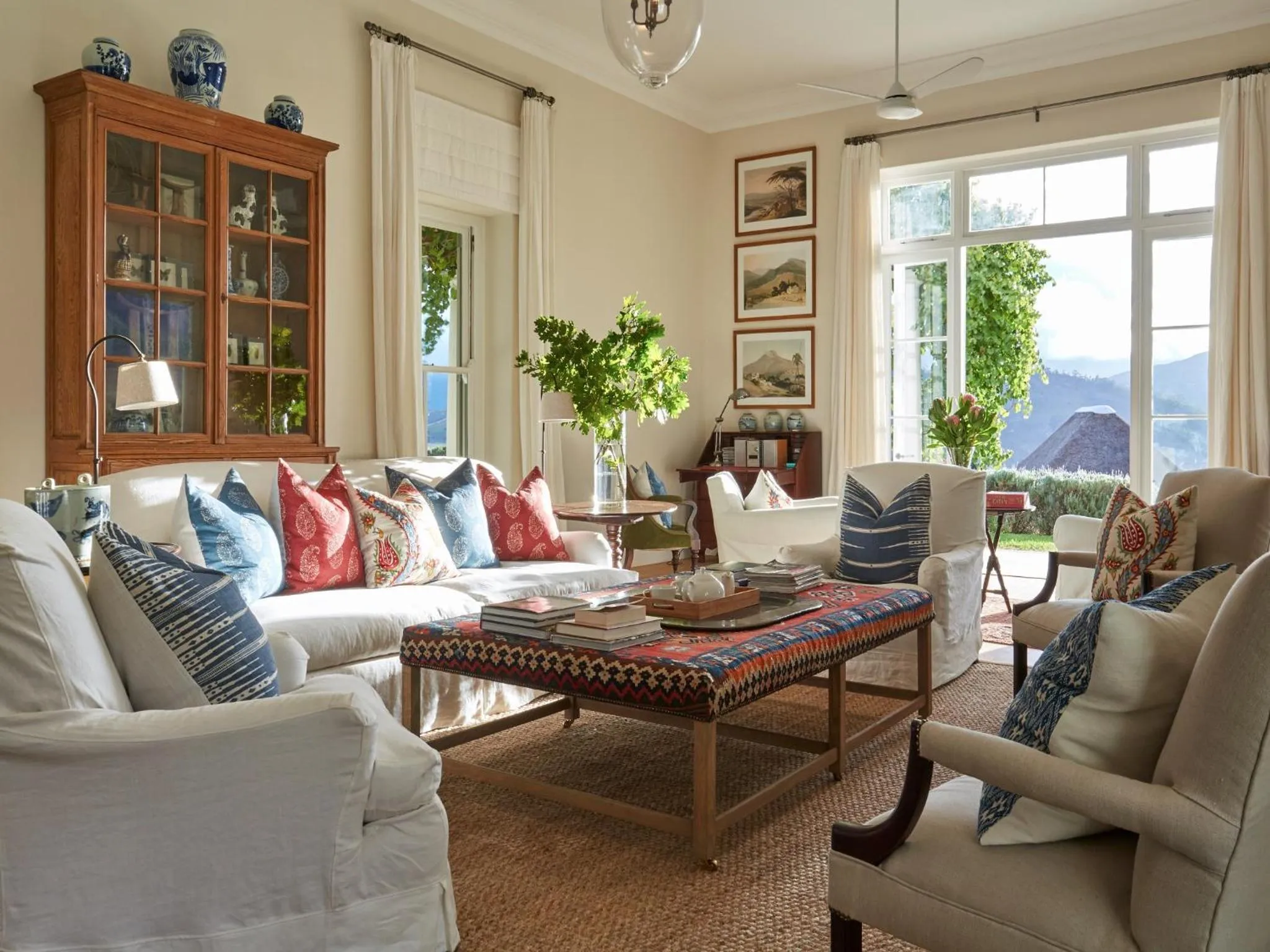 Communal lounge/ TV room in La Cotte House