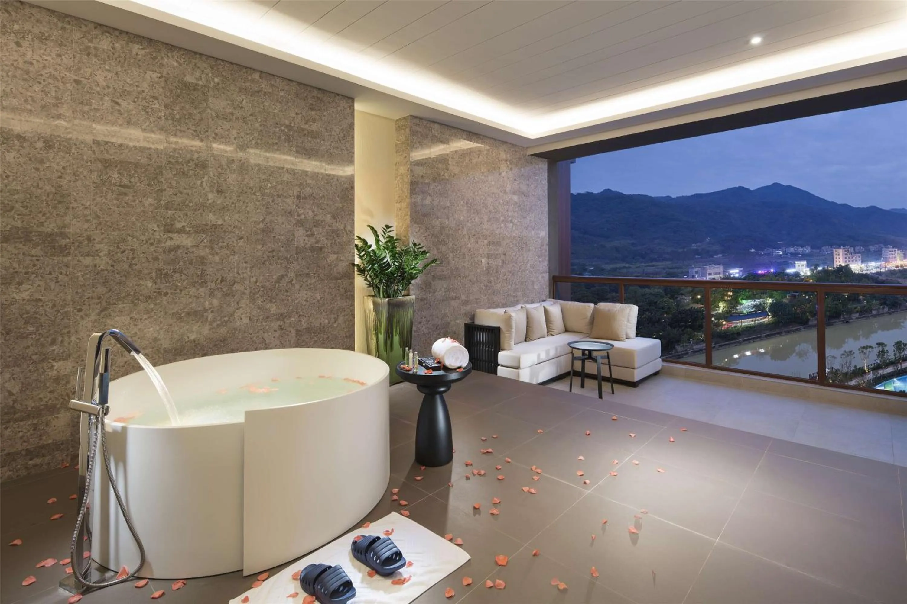 Bathroom in Hilton Huizhou Longmen Resort