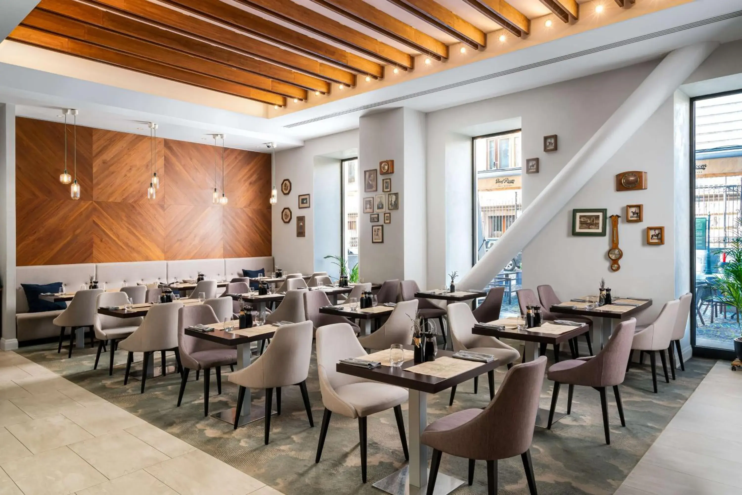 Restaurant/places to eat in Hilton Garden Inn Bucharest Old Town Restaurant/places to eat in Hilton Garden Inn Bucharest Old Town