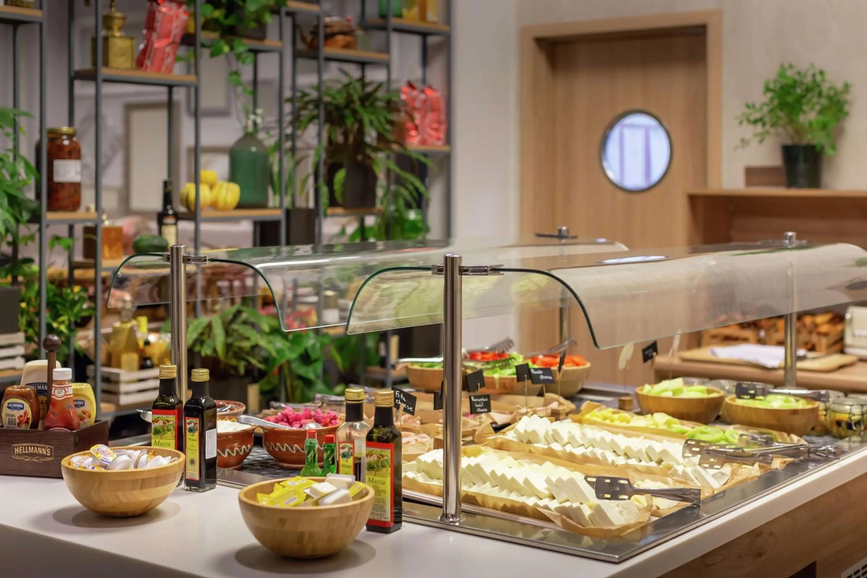 Restaurant/places to eat in Hilton Garden Inn Bucharest Old Town