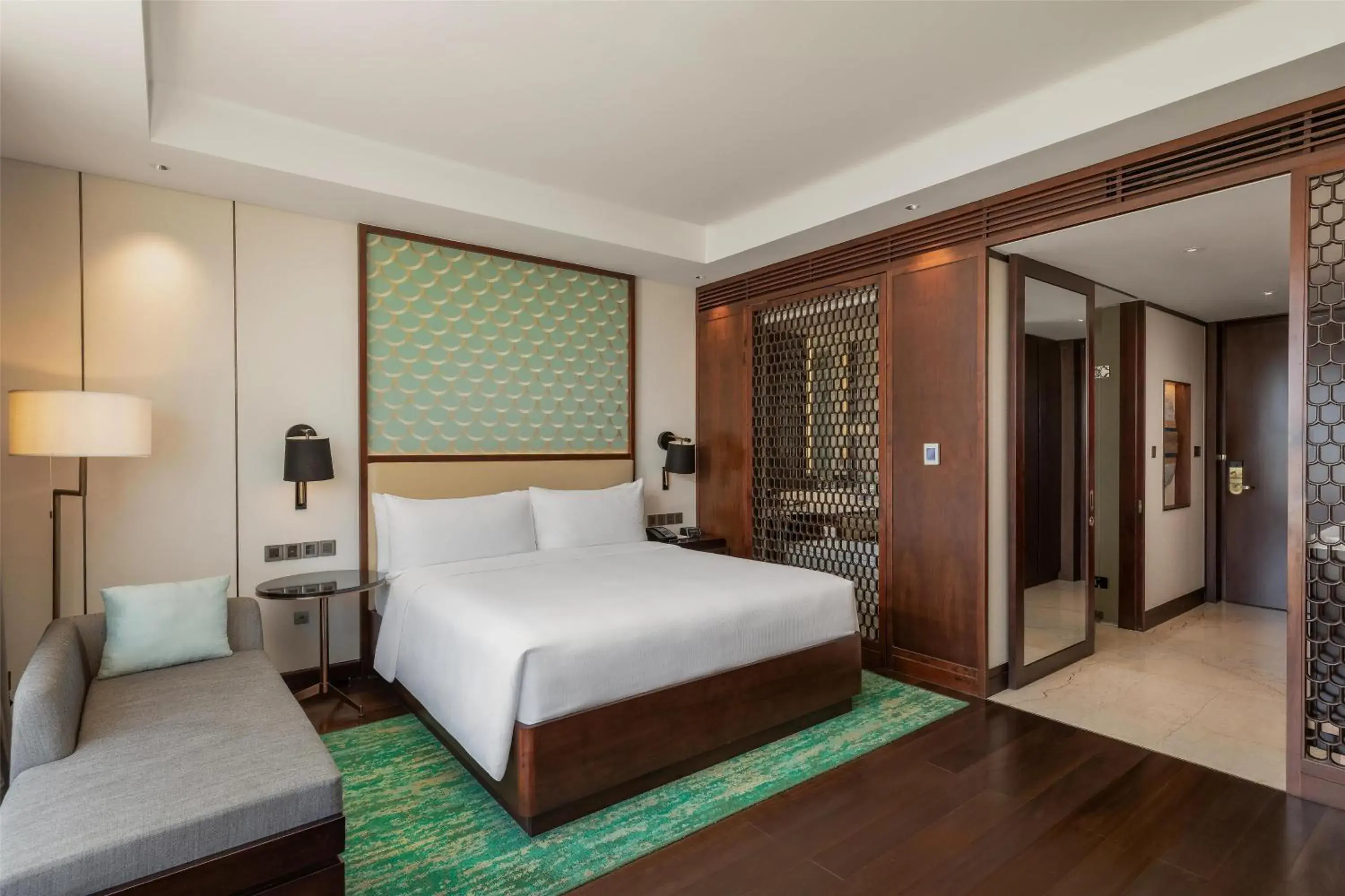 Executive King Room with Ocean View in Hilton Da Nang Executive King Room with Ocean View in Hilton Da Nang