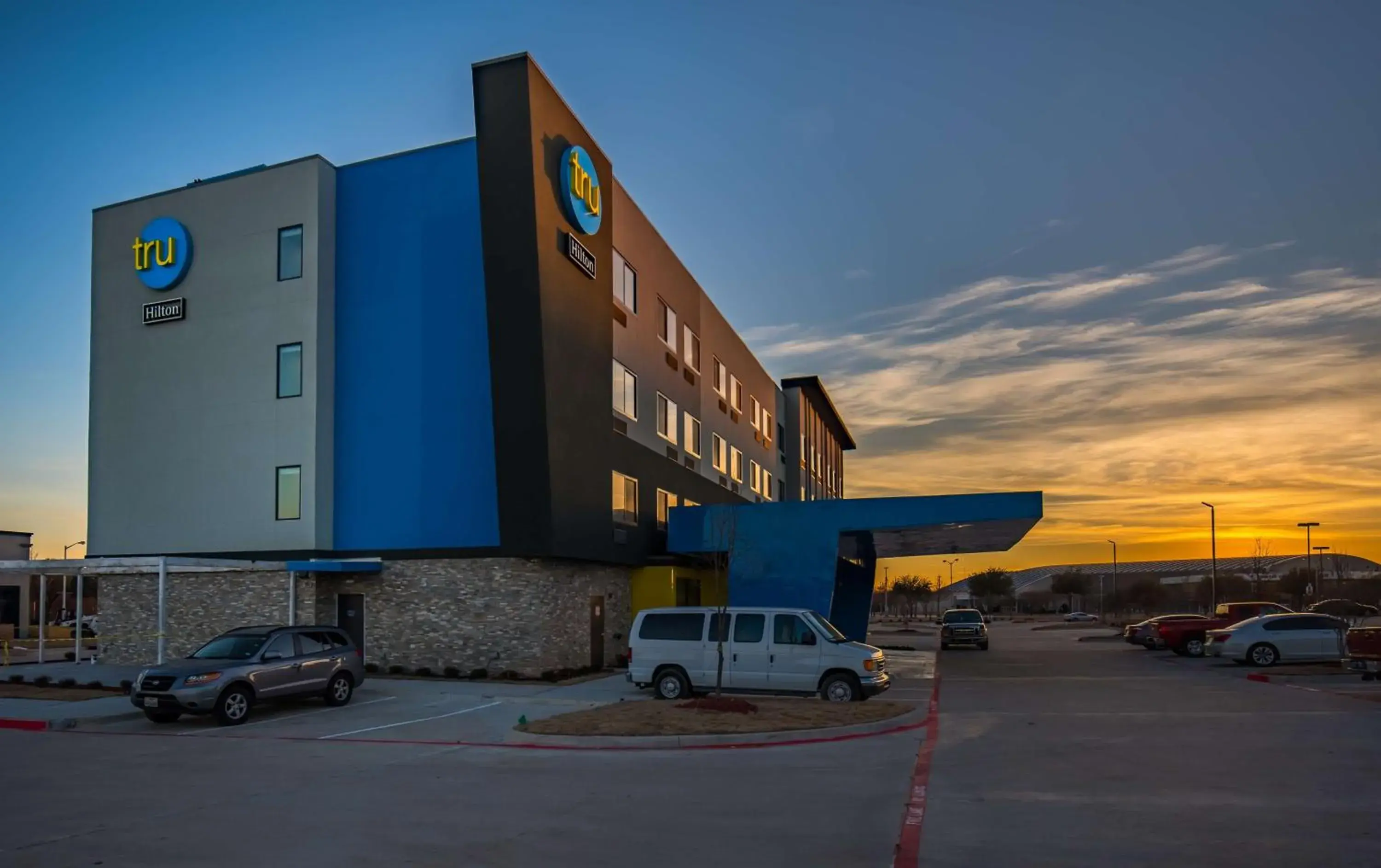 Property building in Tru by Hilton Garland Richardson Property building in Tru by Hilton Garland Richardson