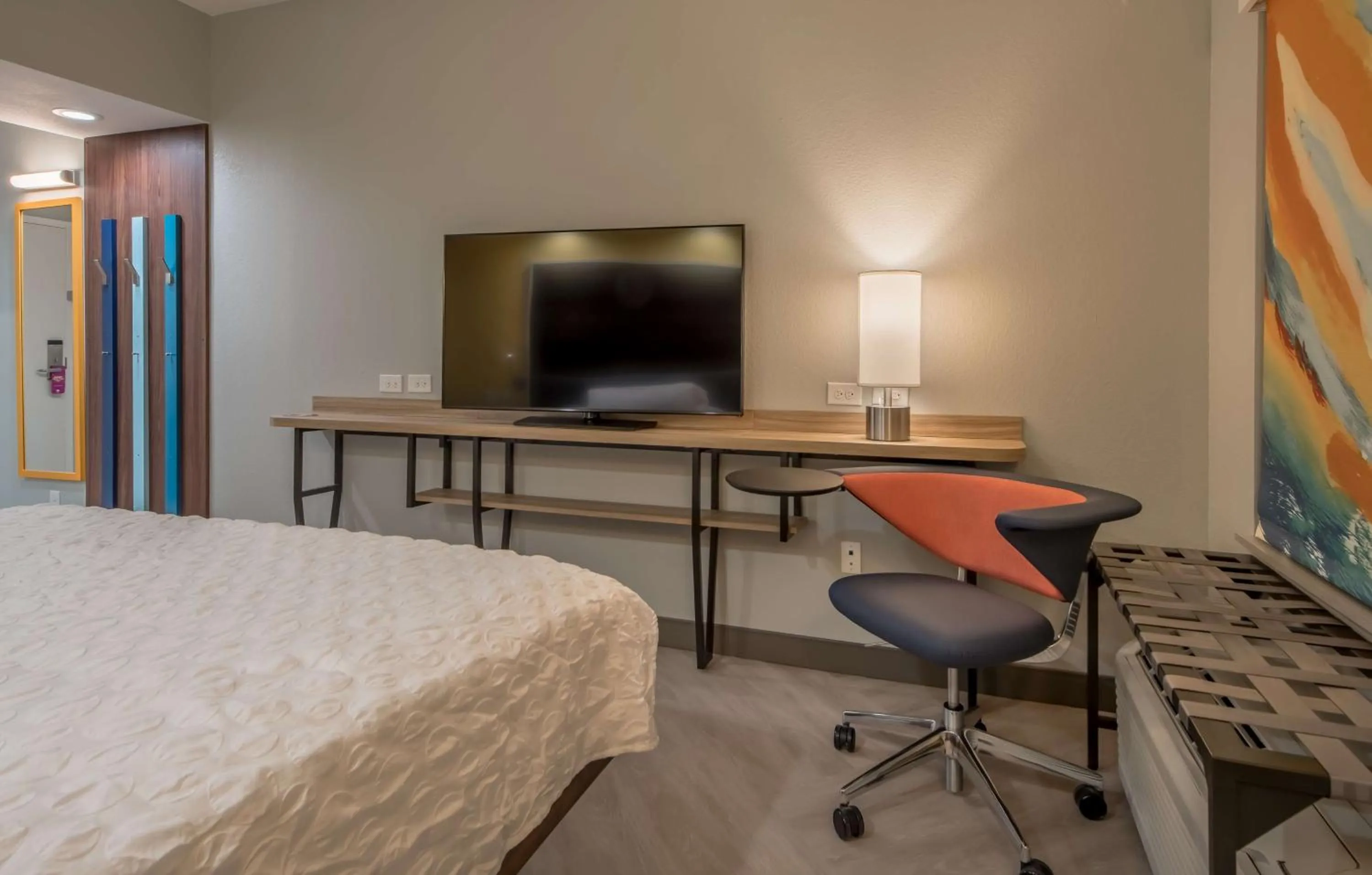 Bedroom, Bed in Tru by Hilton Garland Richardson