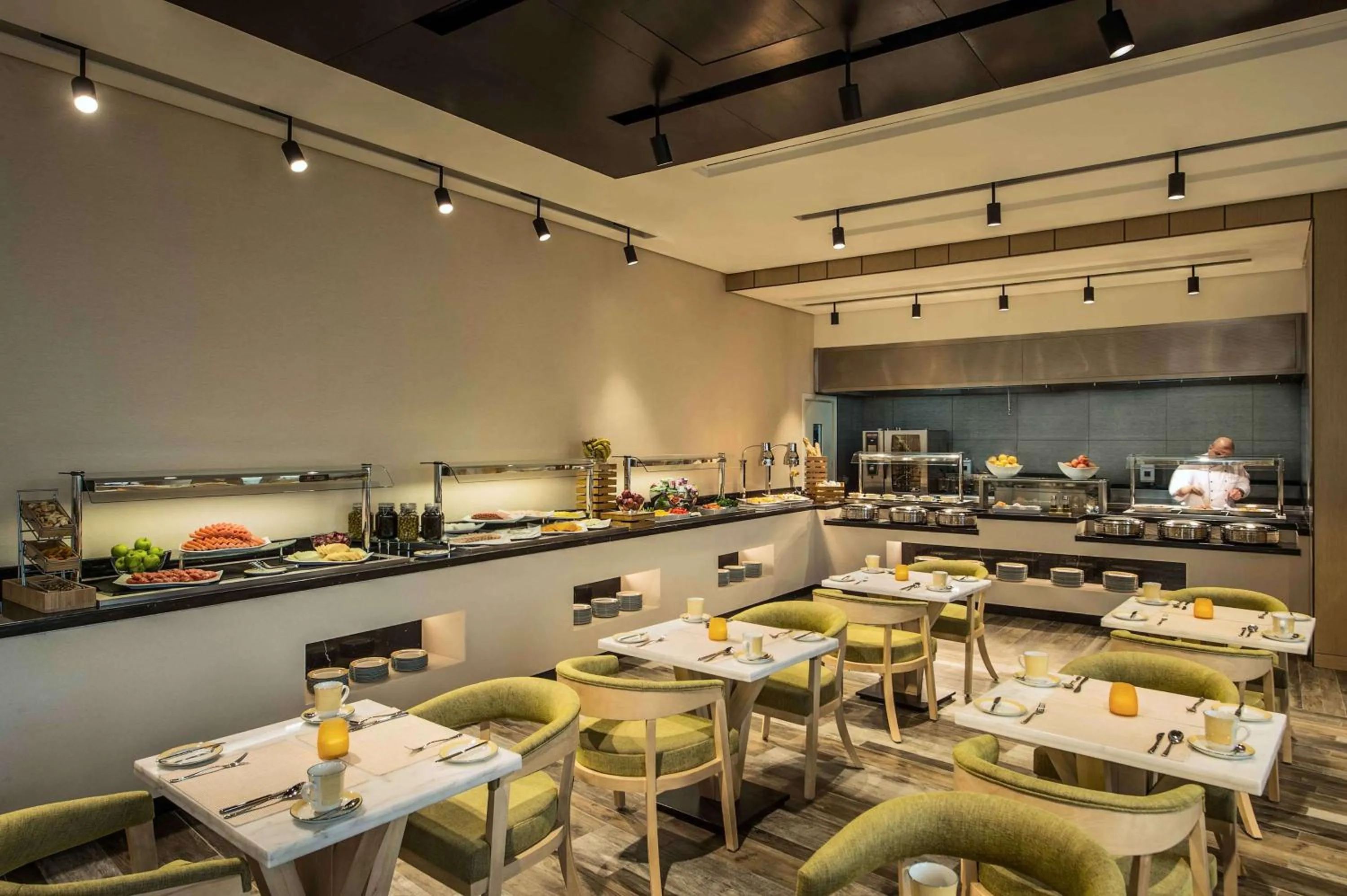 Restaurant/places to eat in Hilton Garden Inn Al Khobar