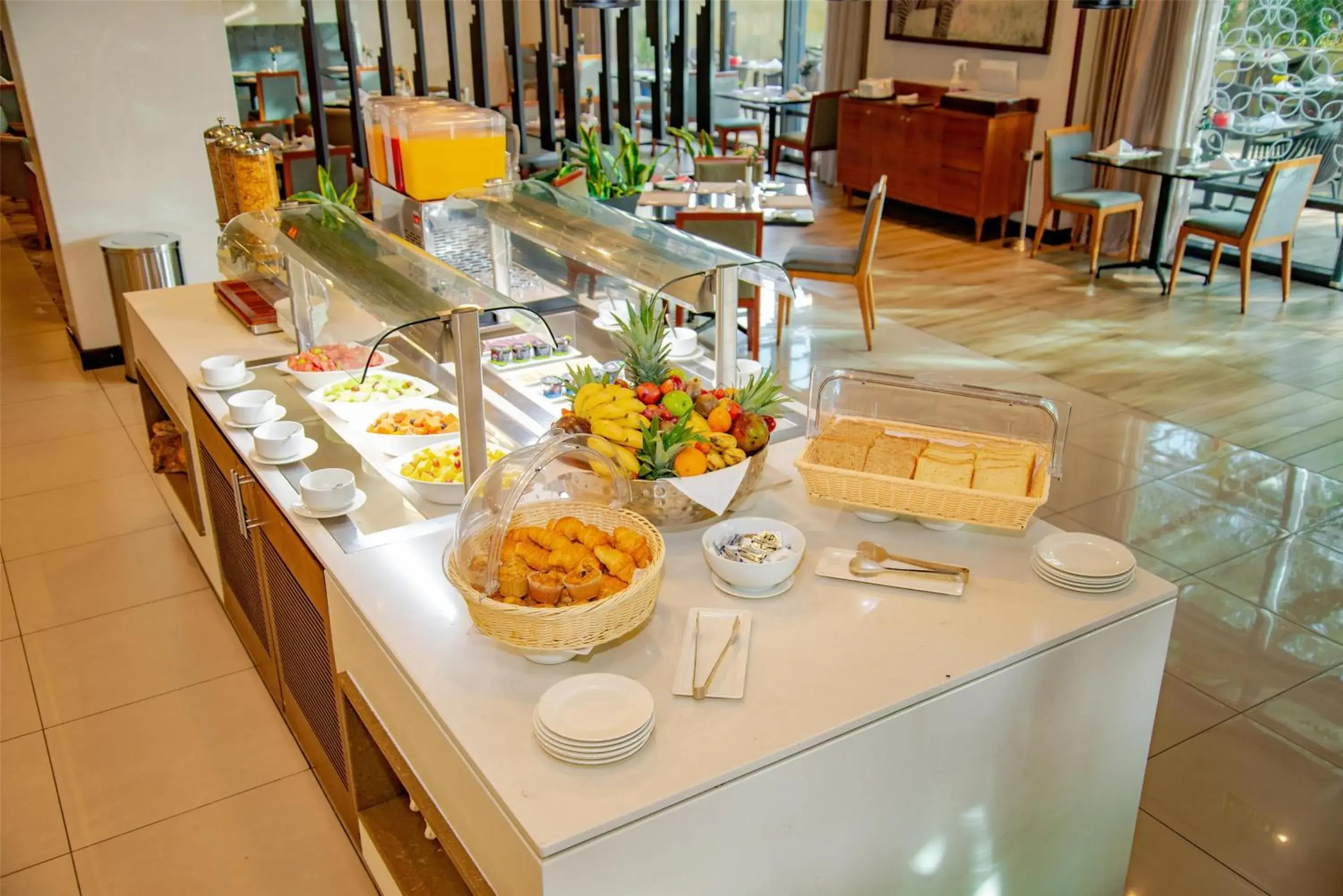 Restaurant/places to eat in Hilton Garden Inn Nairobi Airport Restaurant/places to eat in Hilton Garden Inn Nairobi Airport