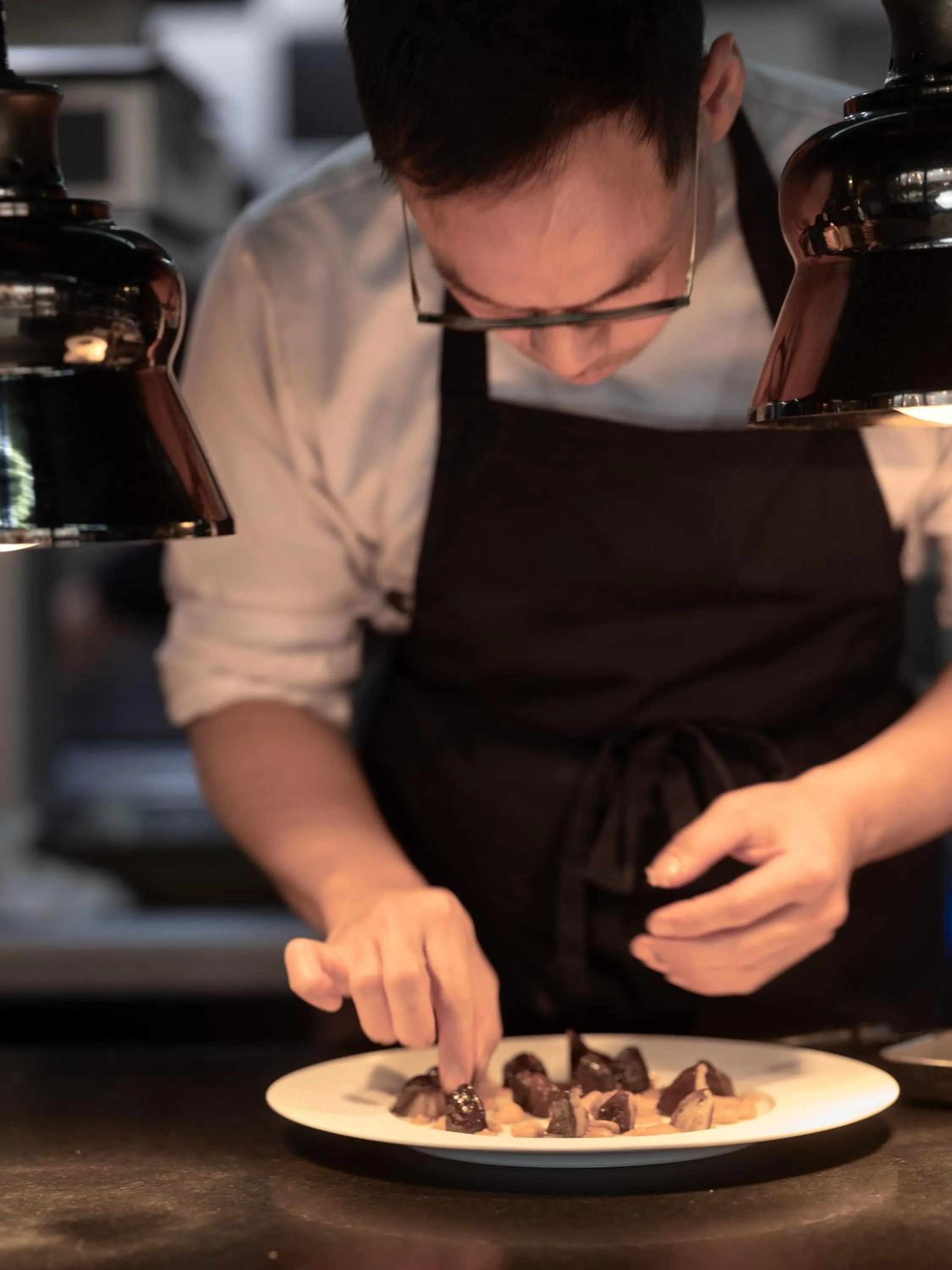 Restaurant/places to eat in Niepce Paris, Curio Collection By Hilton