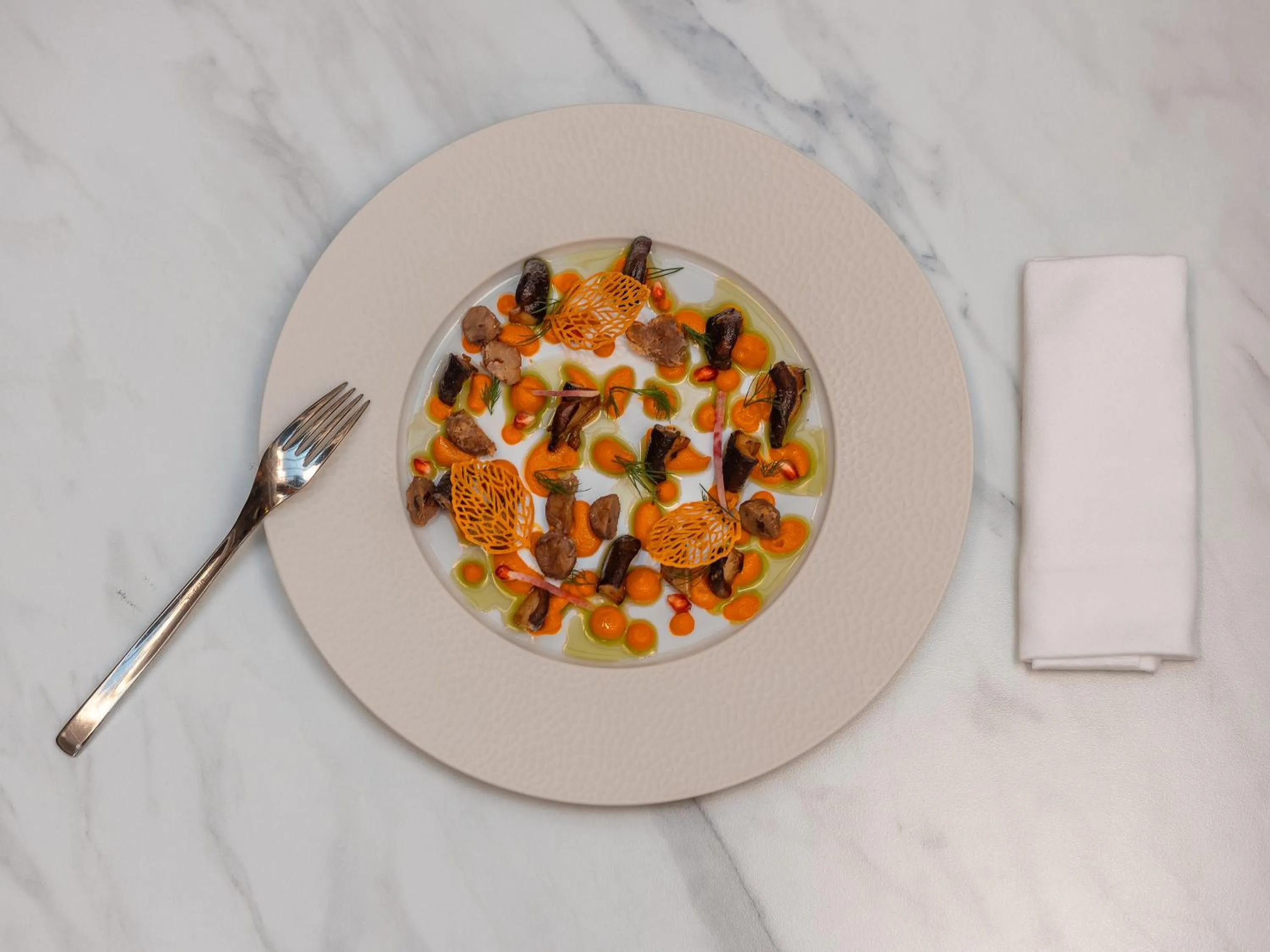 Restaurant/places to eat in Niepce Paris, Curio Collection By Hilton