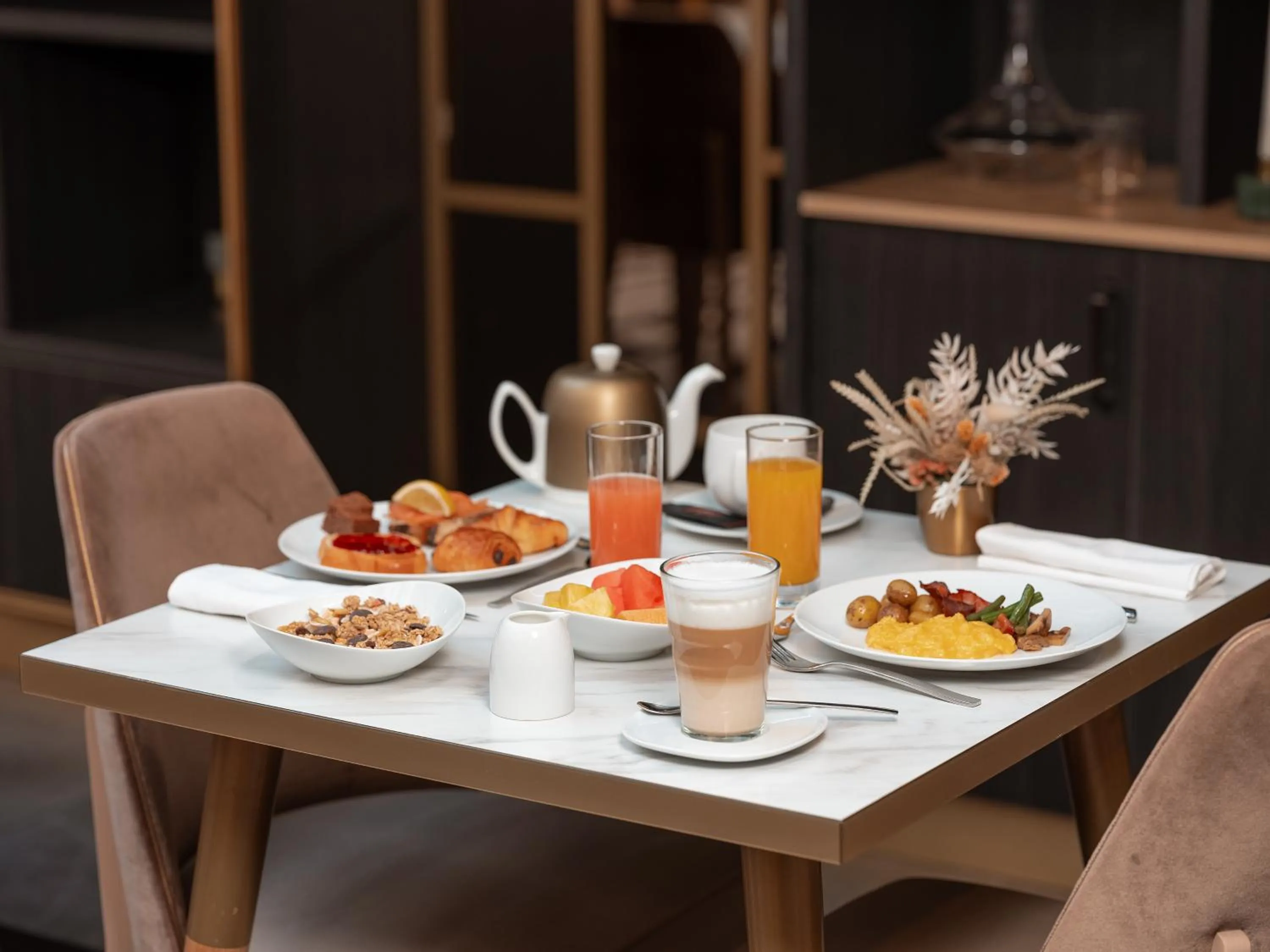 Breakfast in Niepce Paris, Curio Collection By Hilton