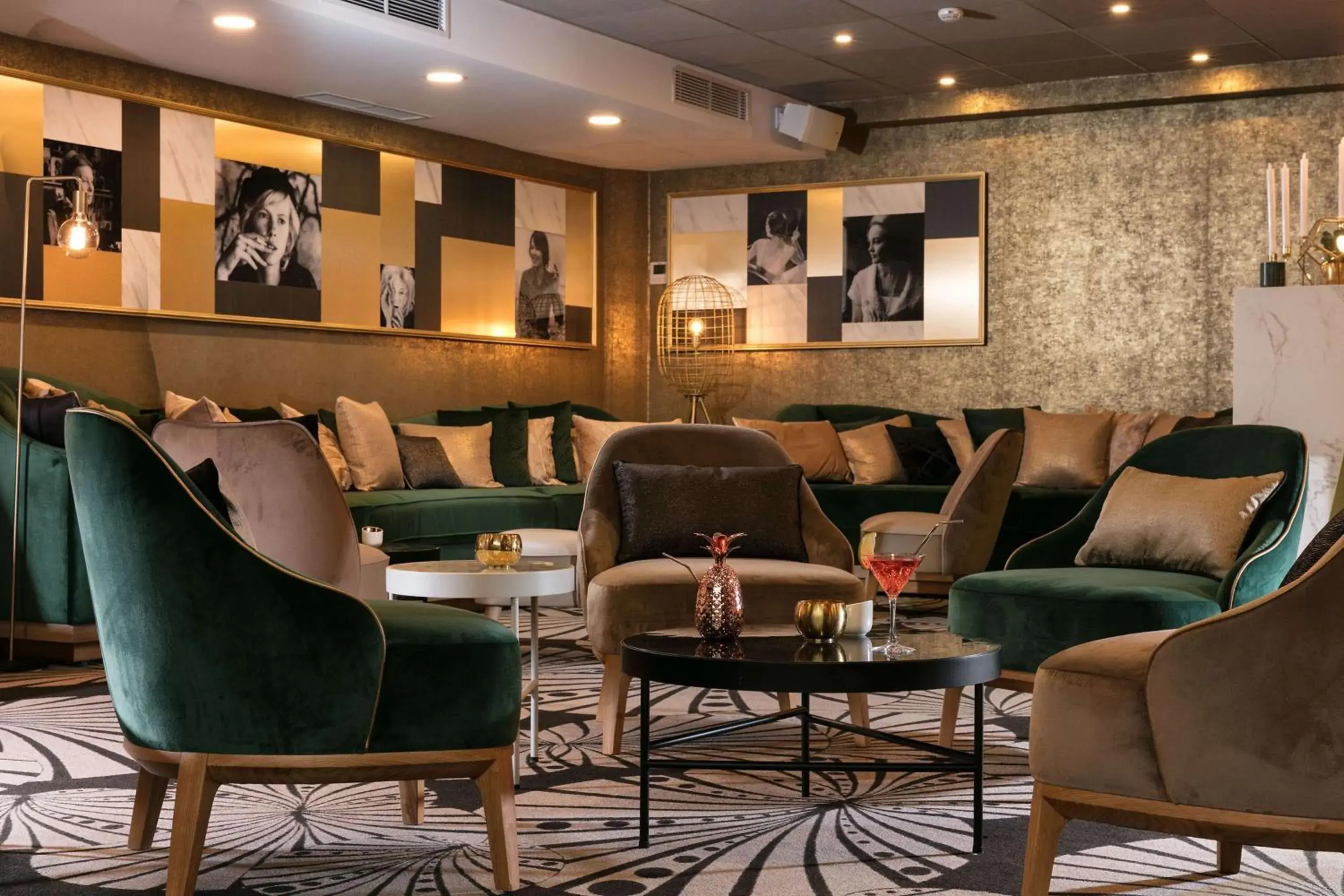 Lounge or bar in Niepce Paris, Curio Collection By Hilton Lounge or bar in Niepce Paris, Curio Collection By Hilton