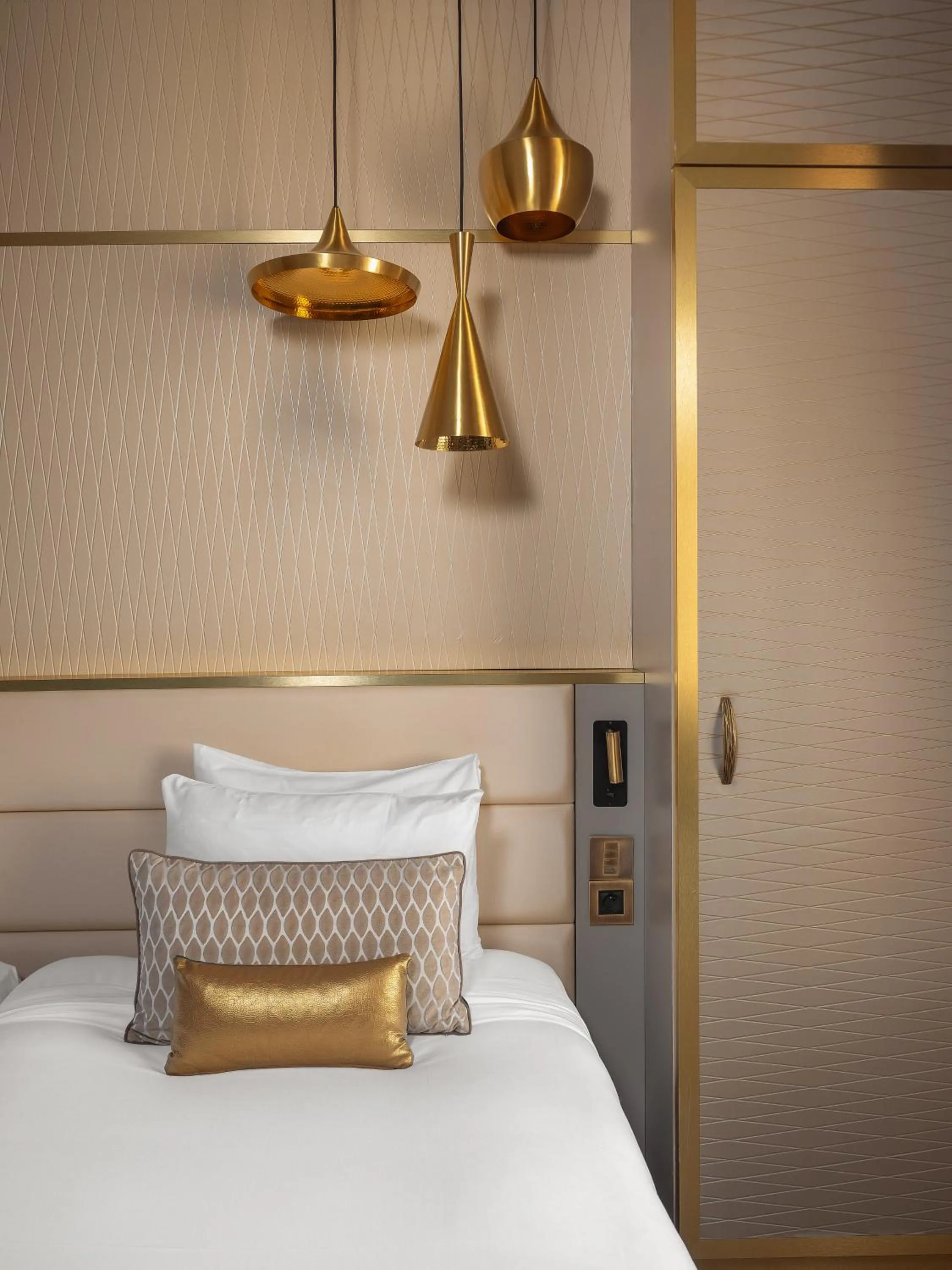 Bedroom, Bed in Niepce Paris, Curio Collection By Hilton