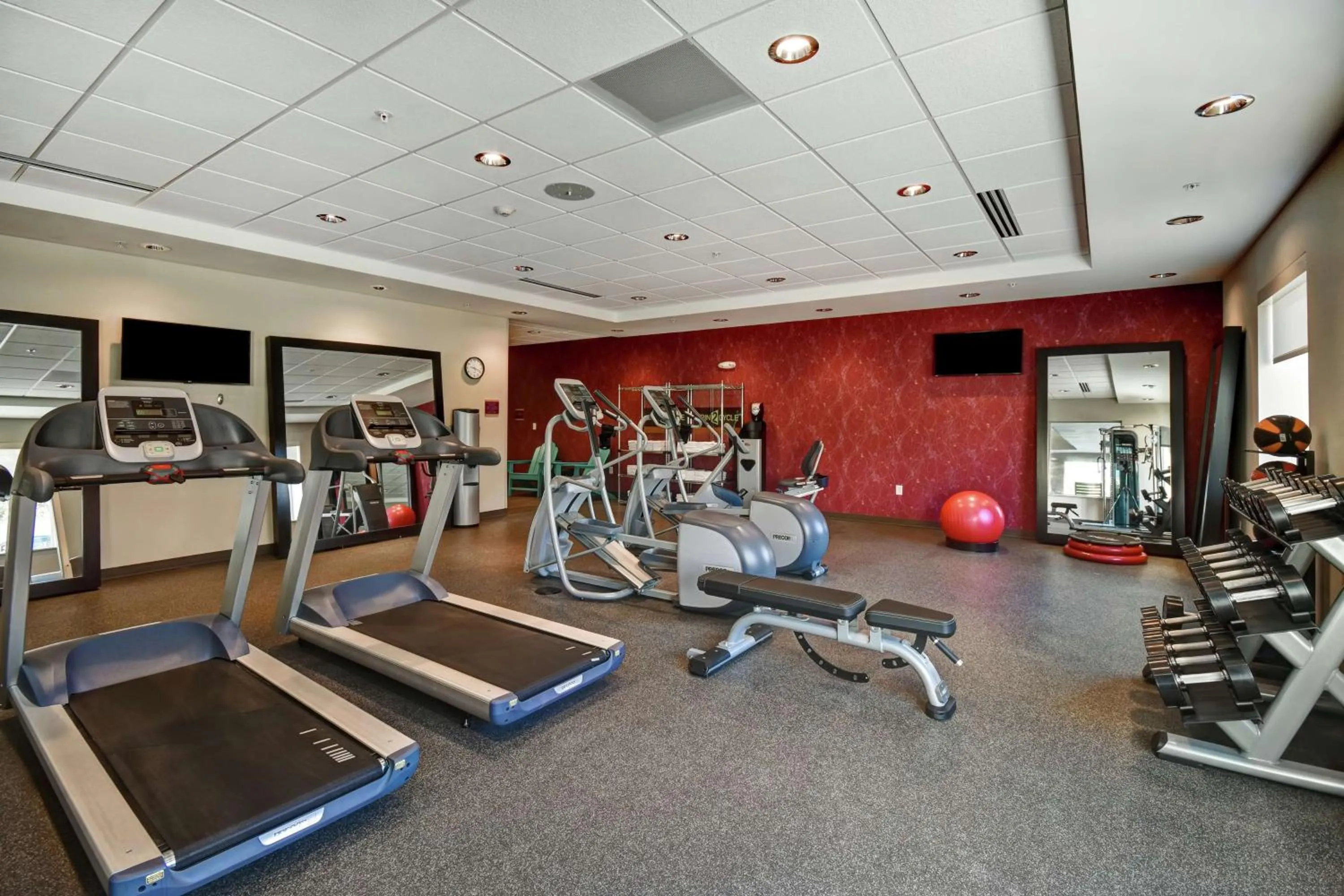 Fitness centre/facilities in Home2 Suites by Hilton Springfield North