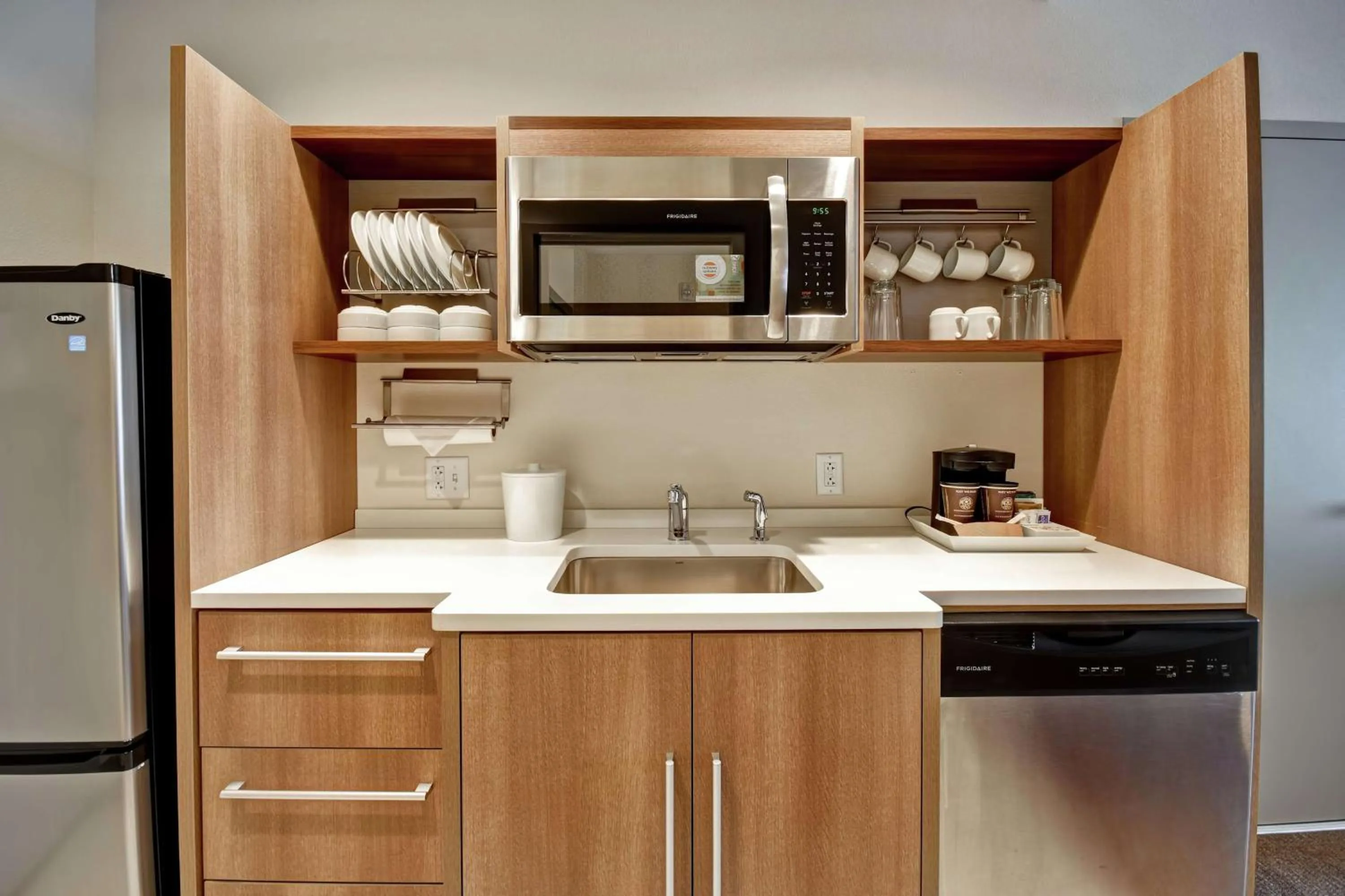 Kitchen or kitchenette in Home2 Suites by Hilton Springfield North