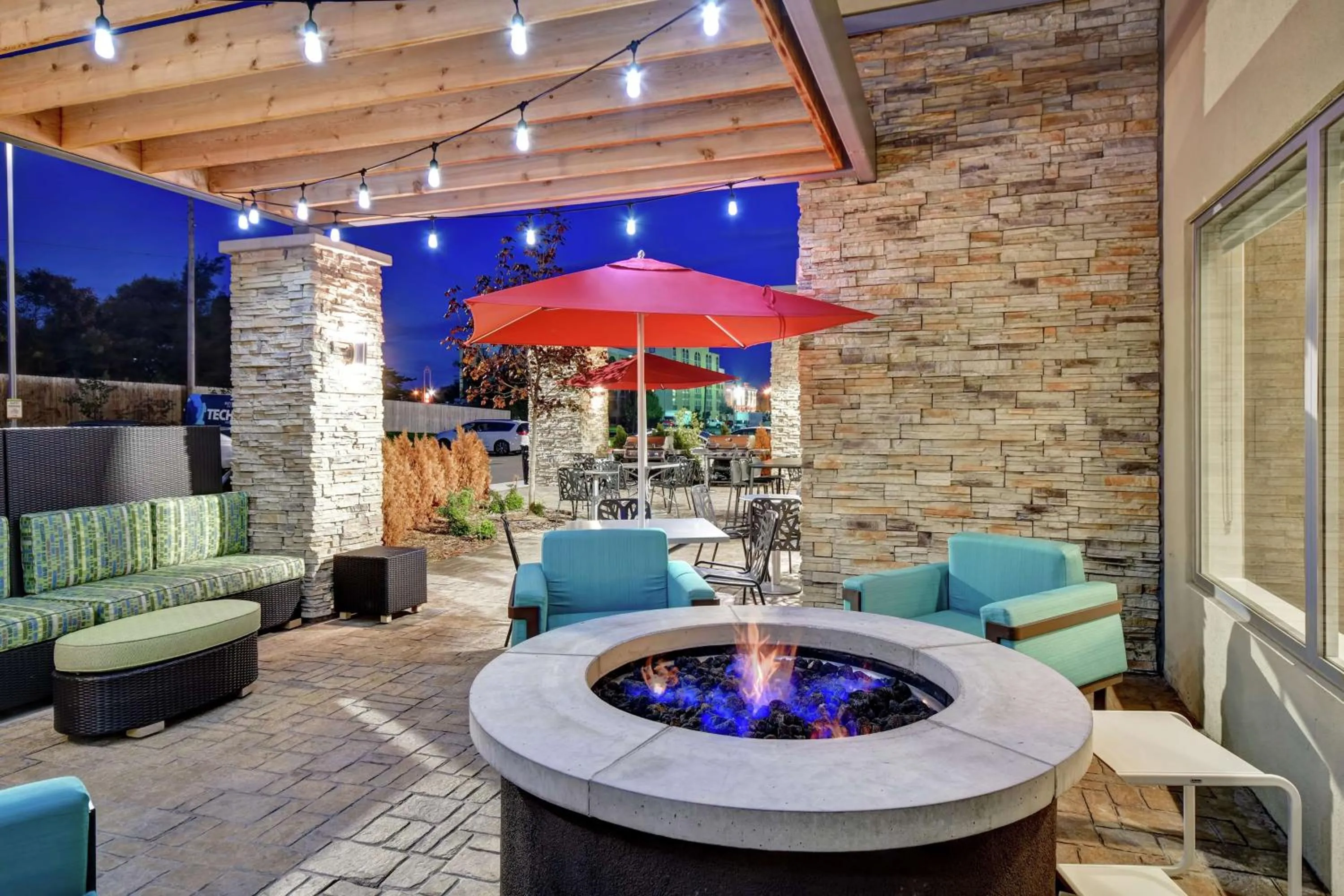 Patio in Home2 Suites by Hilton Springfield North