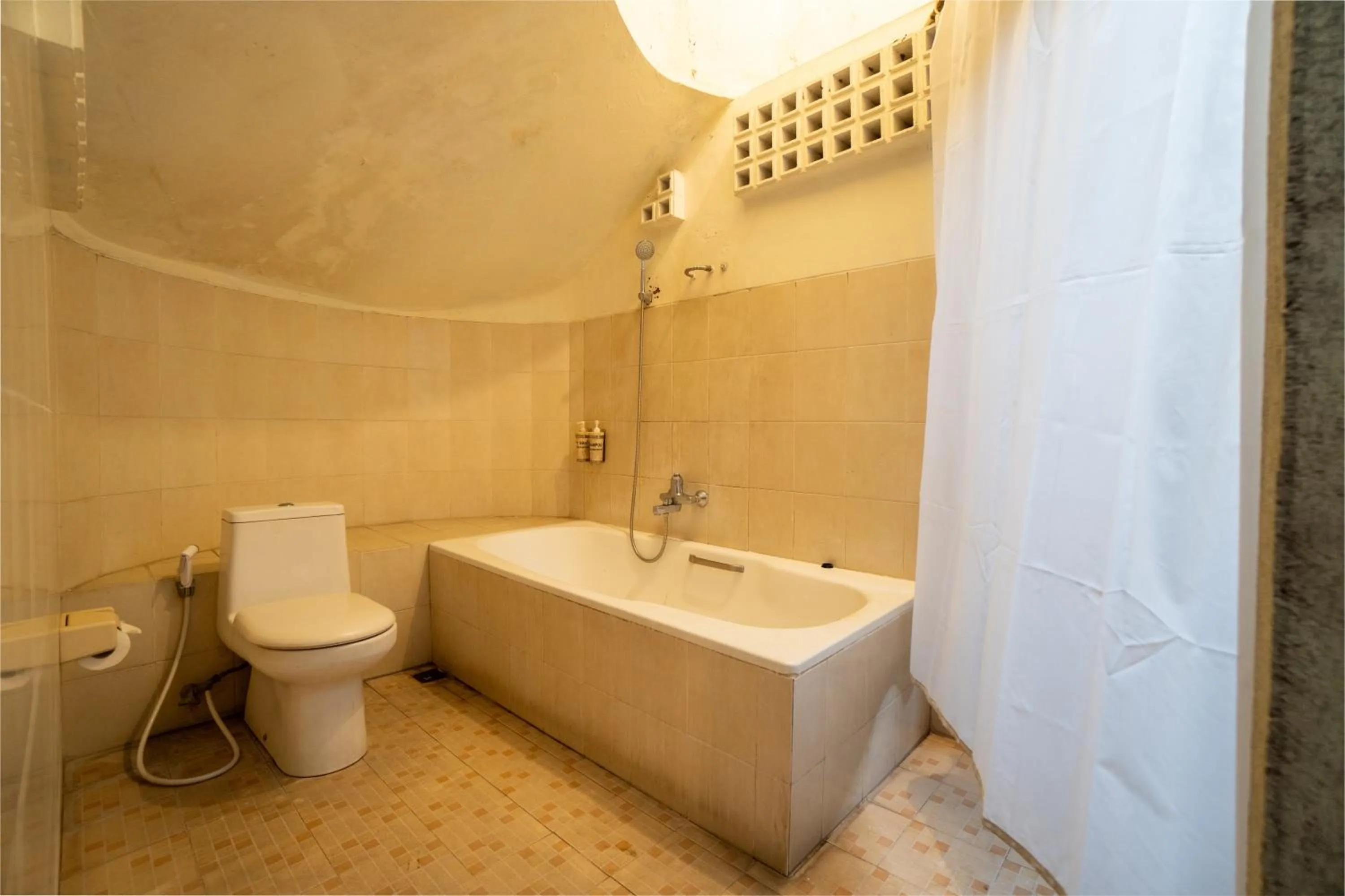 Tembi - Historical Home