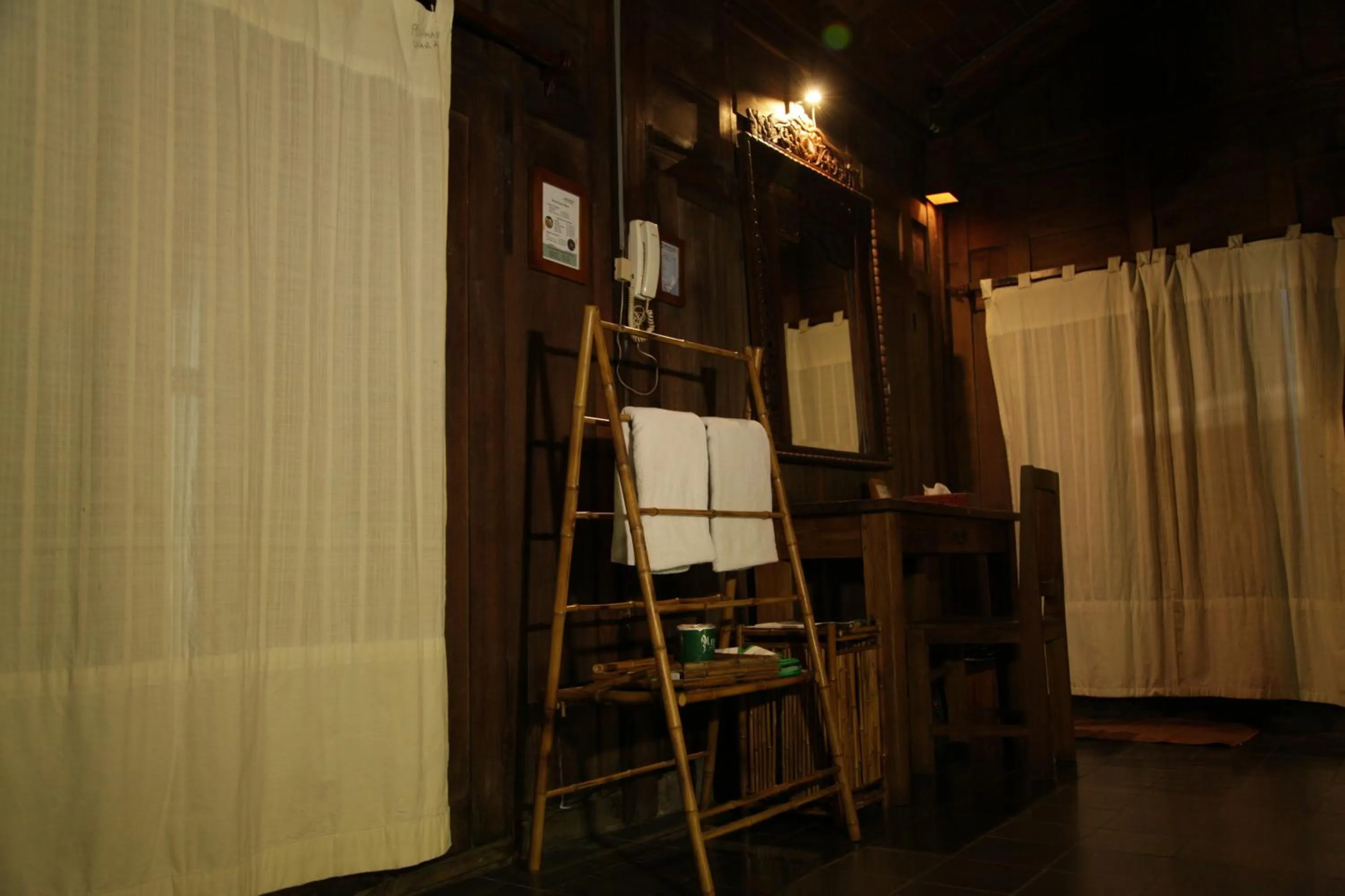 Tembi - Historical Home