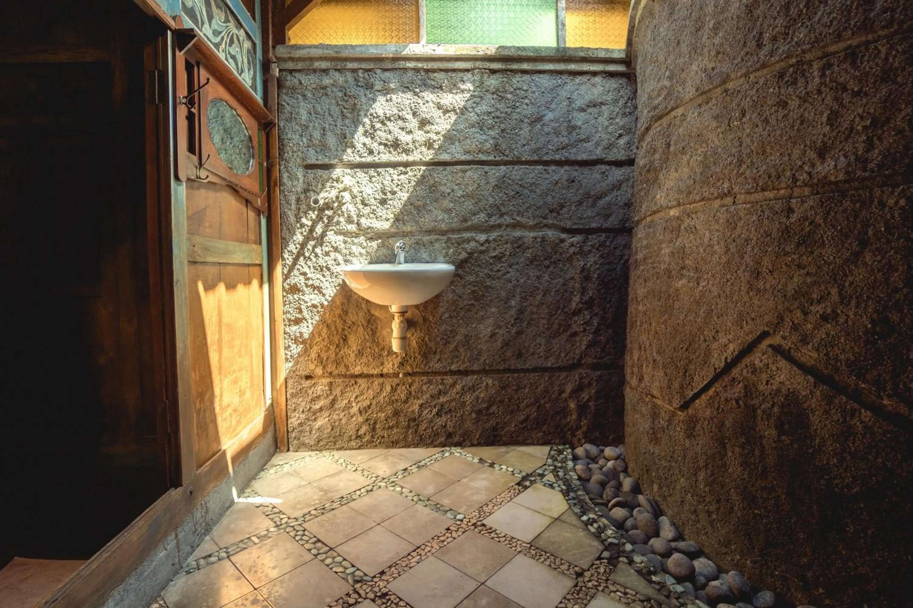 Tembi - Historical Home