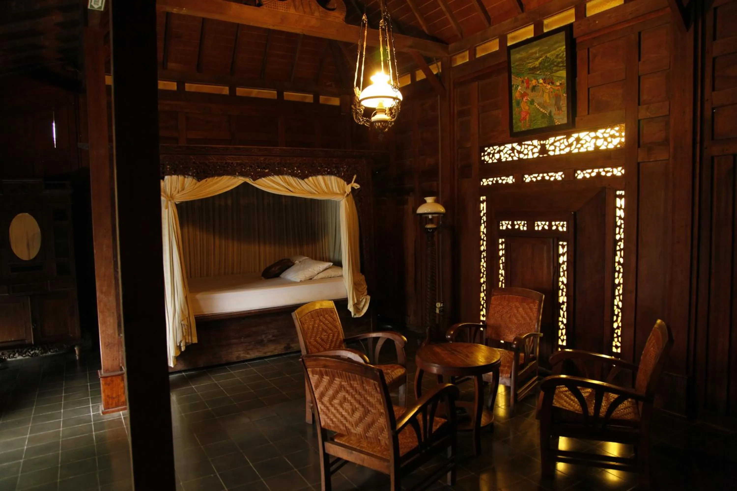 Tembi - Historical Home